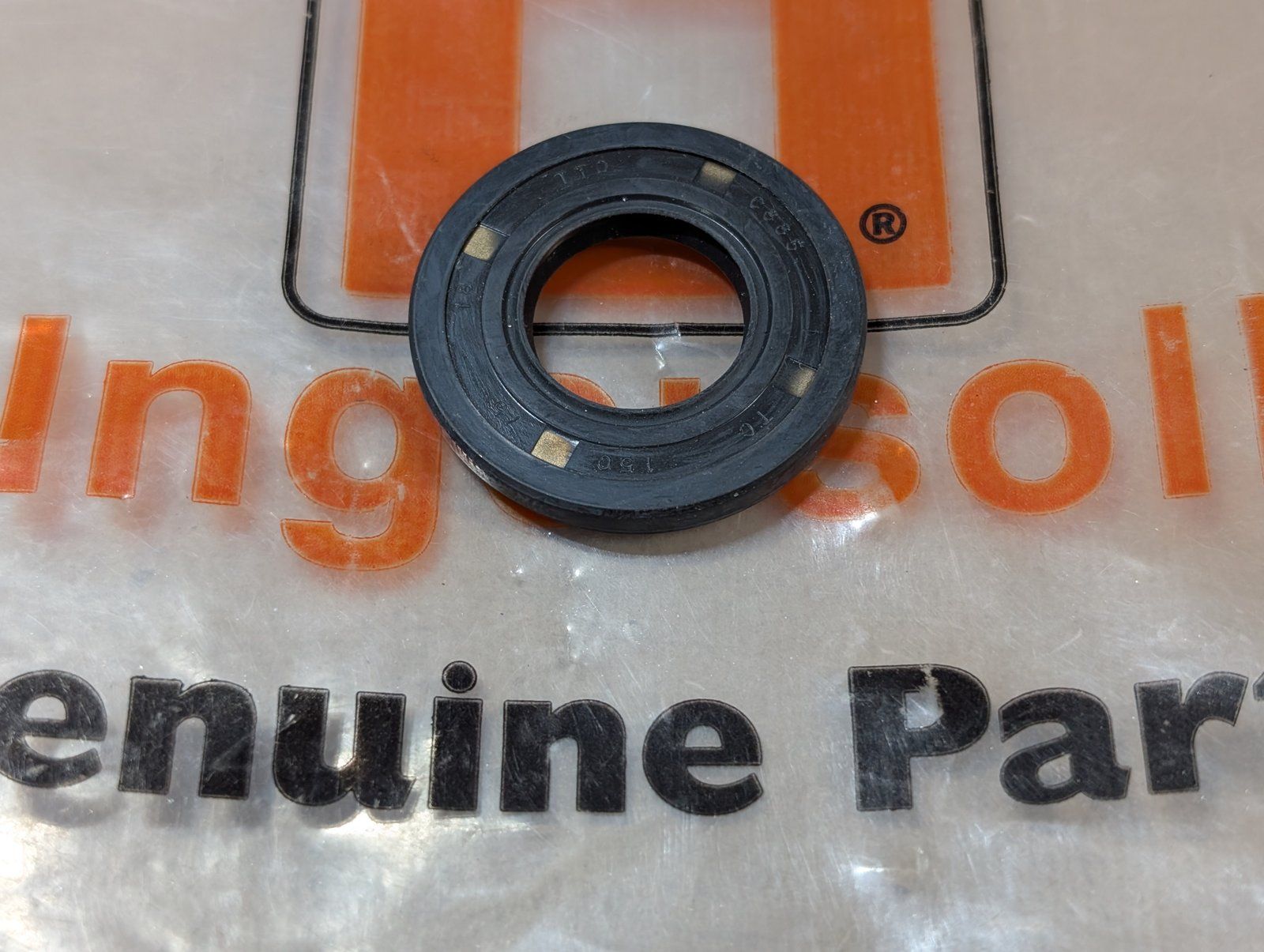 C42922 ( replaces G9021116 ) SEAL - SHAFT - Ingersoll/Case Tractor Part