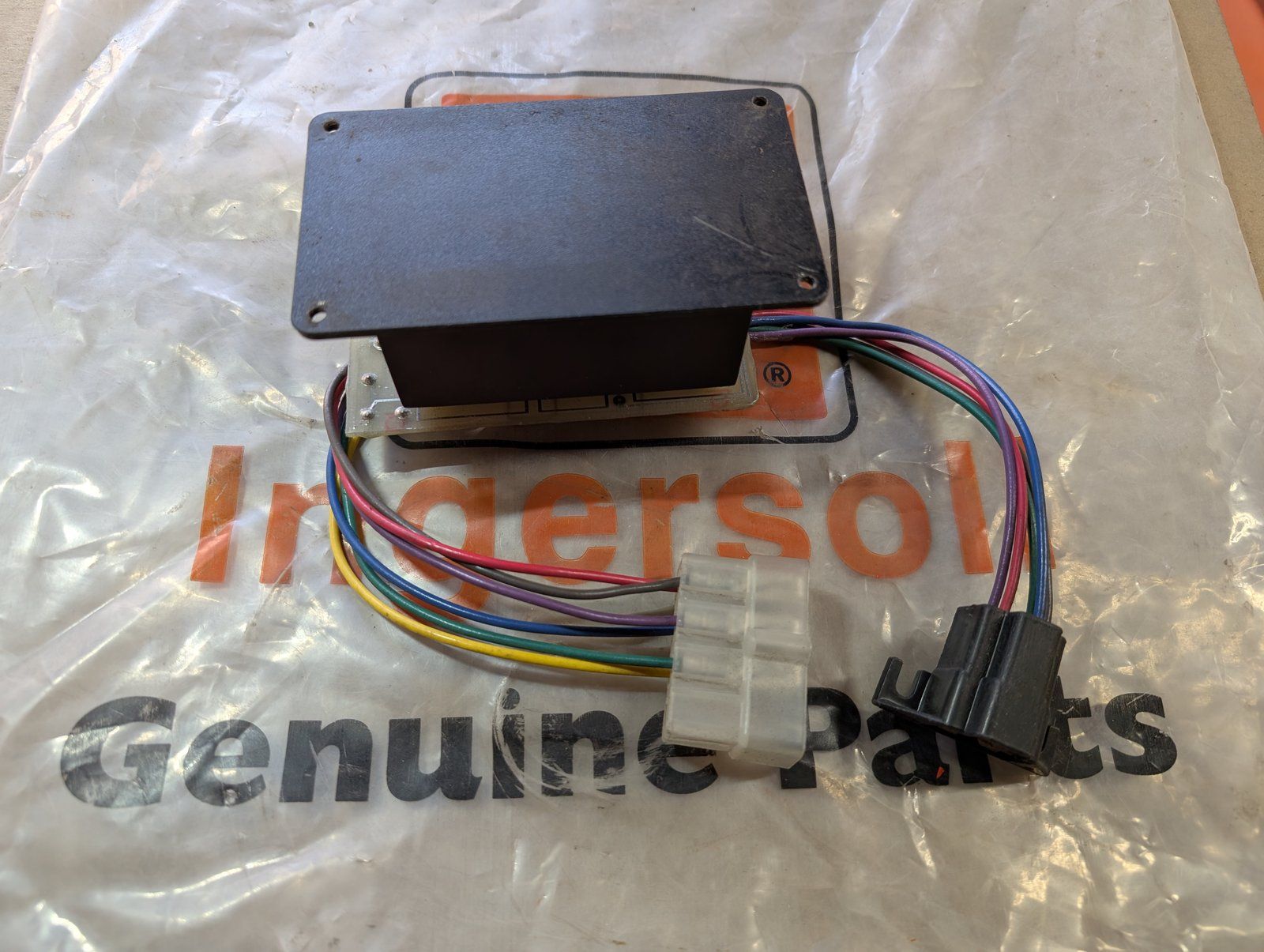 C43047 CLUSTER WARNING LITE 3118D 4118D PERKINS DIESEL - Ingersoll/Case Tractor Part