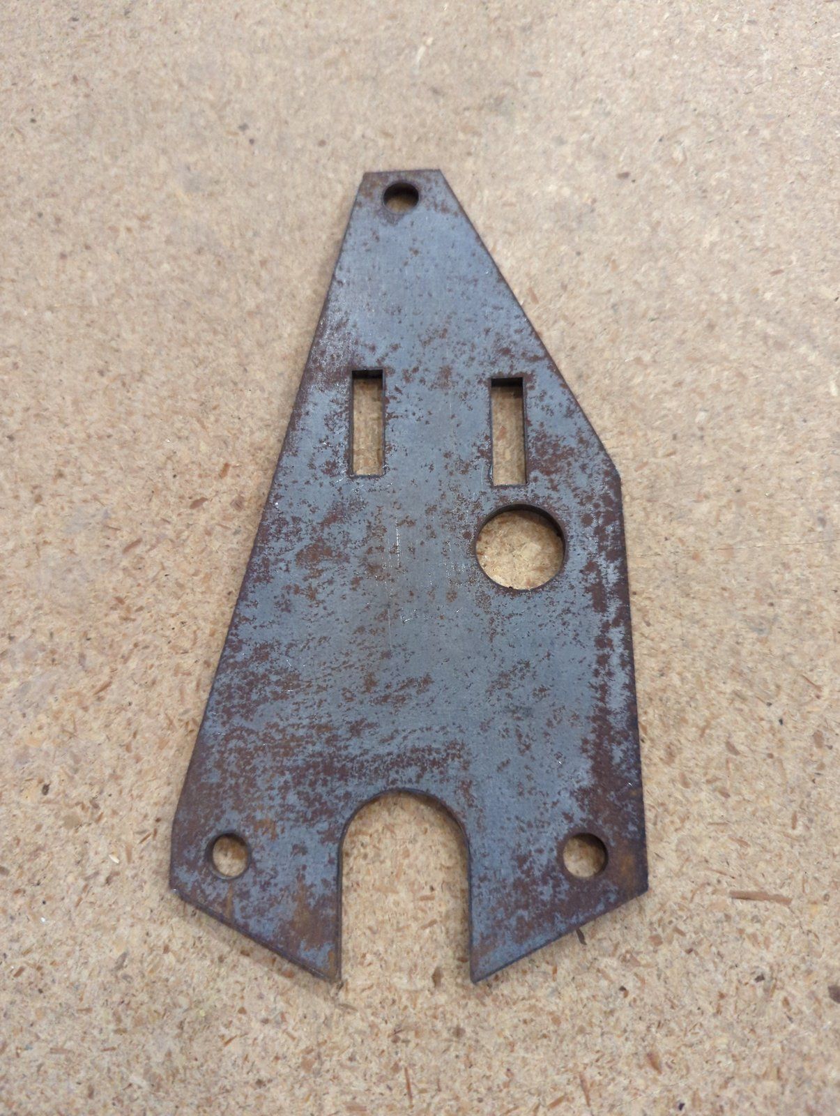 C43348 REV D PLATE - BEARING MTG - Ingersoll/Case Tractor Part