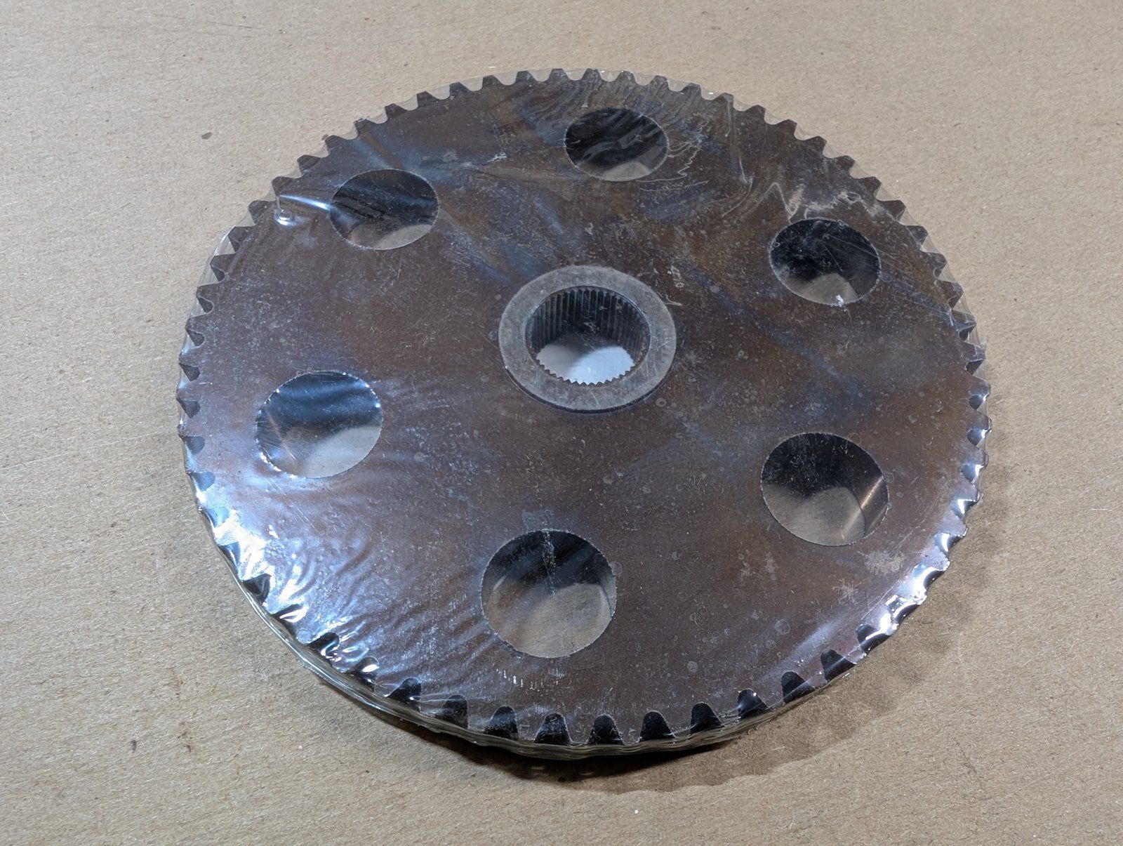 C43685 GEAR - 60T (5720V) - Ingersoll/Case Tractor Part