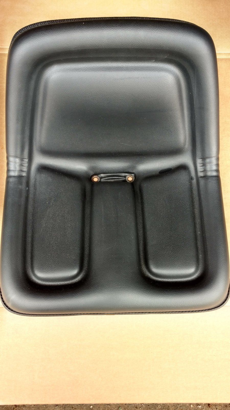 C43845 KIT - C37151 REPLACEMENT SEAT-HI BACK WITH SLIDING RAILS - NLA - Ingersoll/Case Tractor Part