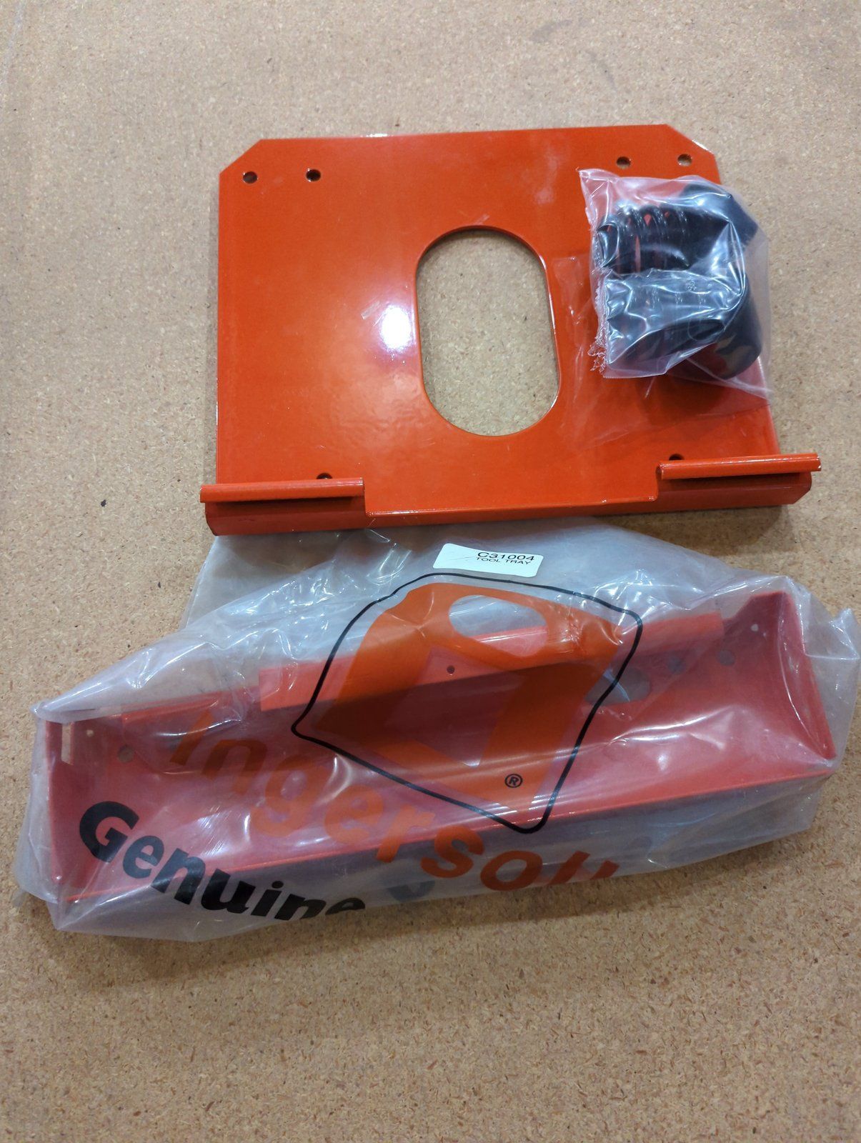 C43858 SEAT PAN KIT - Ingersoll/Case Tractor Part