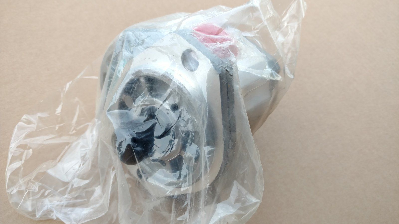 C43866 C43907 AFTERMARKET PUMP 100 200 400 600 SERIES TRACTOR - Ingersoll/Case Tractor Part