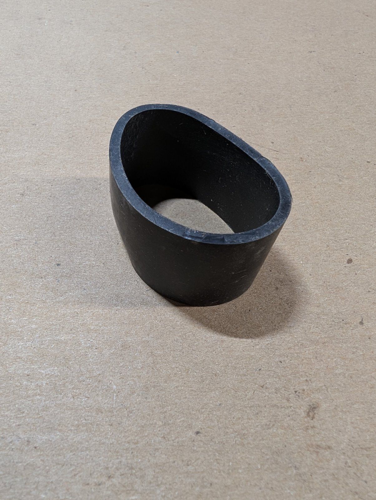 C44121 SLEEVE BEARING SEAL - Ingersoll/Case Tractor Part