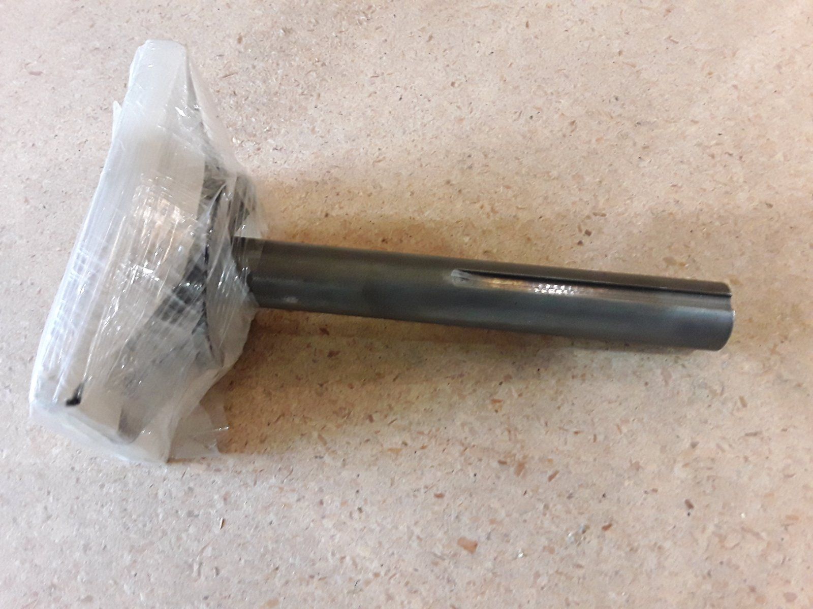 C44130 ( replaces G9021098 ) SPINDLE SHAFT - LONG (42&52" FC) - Ingersoll/Case Tractor Part