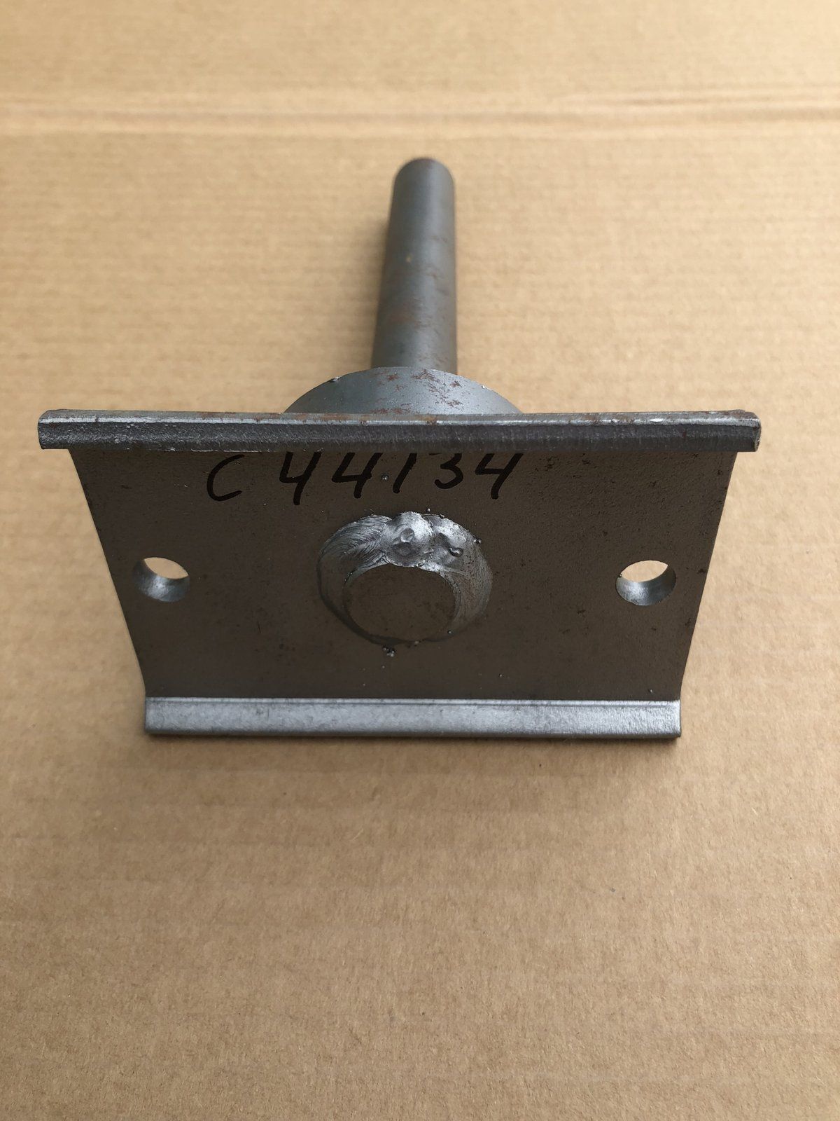 C44134 ( replaces G9021101 ) SPINDLE SHAFT - LONG (62") 2 Bolt - Ingersoll/Case Tractor Part