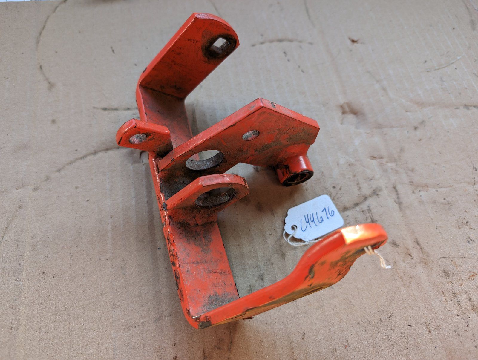 C44676 USED YOKE ASSY (Later RM38/44/48) - Ingersoll/Case Tractor Part