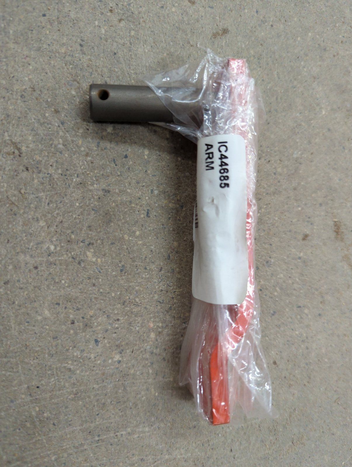 C44685 IDLER ARM - Ingersoll/Case Tractor Part