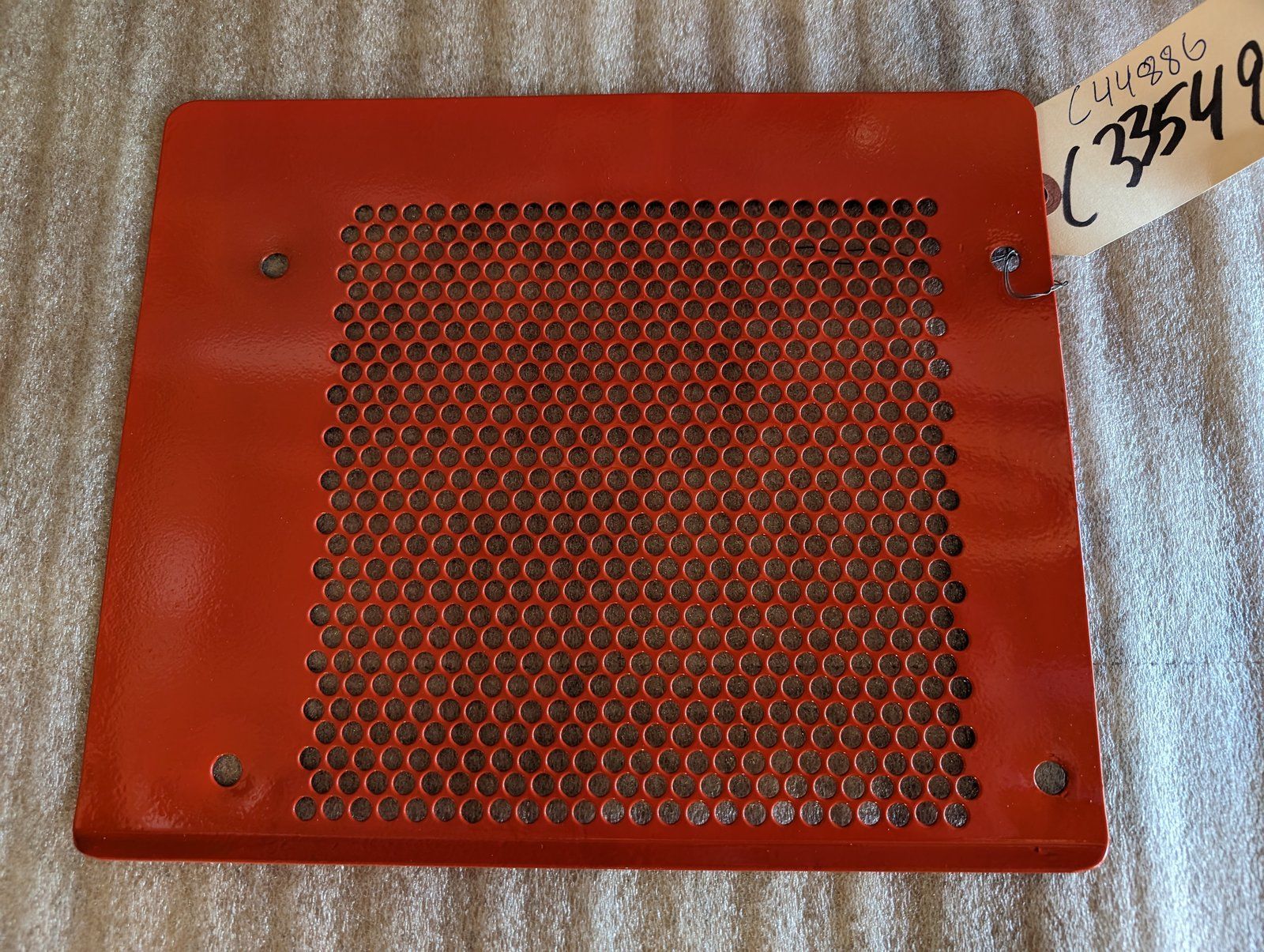 C44886 SCREEN TOWER RH SIDE C33549 - Ingersoll/Case Tractor Part