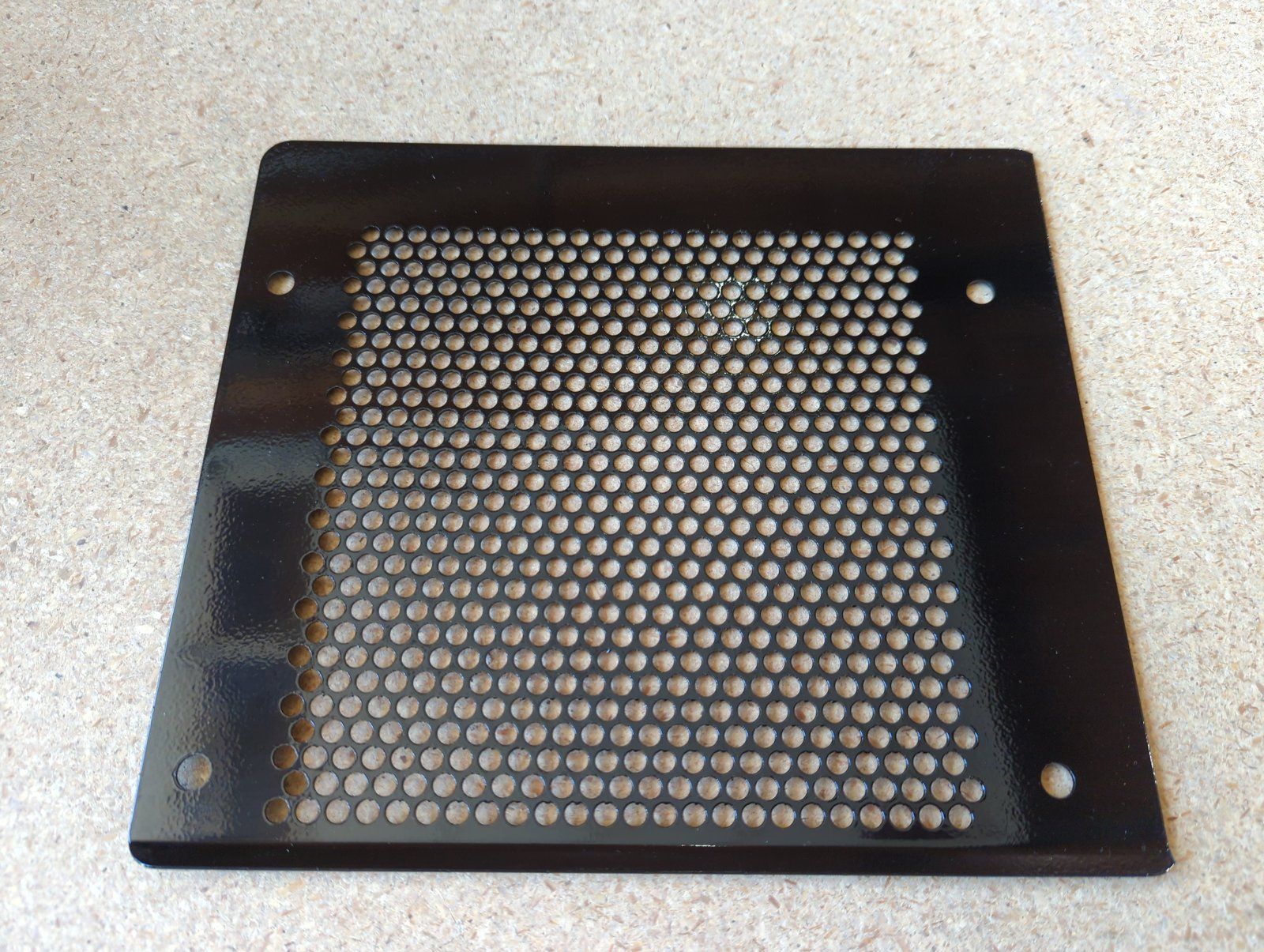 C44887 SCREEN - TOWER RH SIDE C33550 - Ingersoll/Case Tractor Part