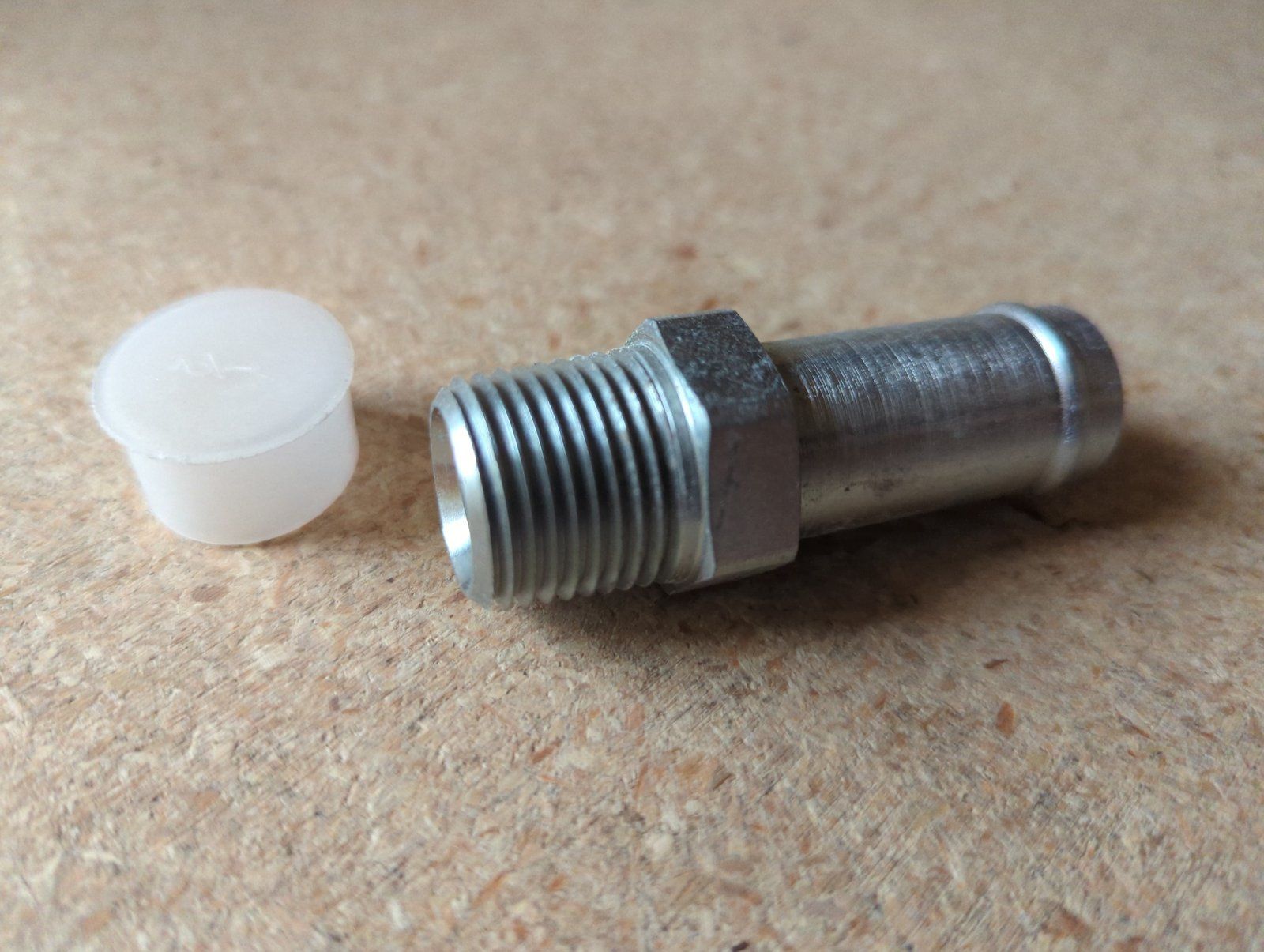 C44911-3 HYD FITTING 3/4 BEAD TUBE - Ingersoll/Case Tractor Part