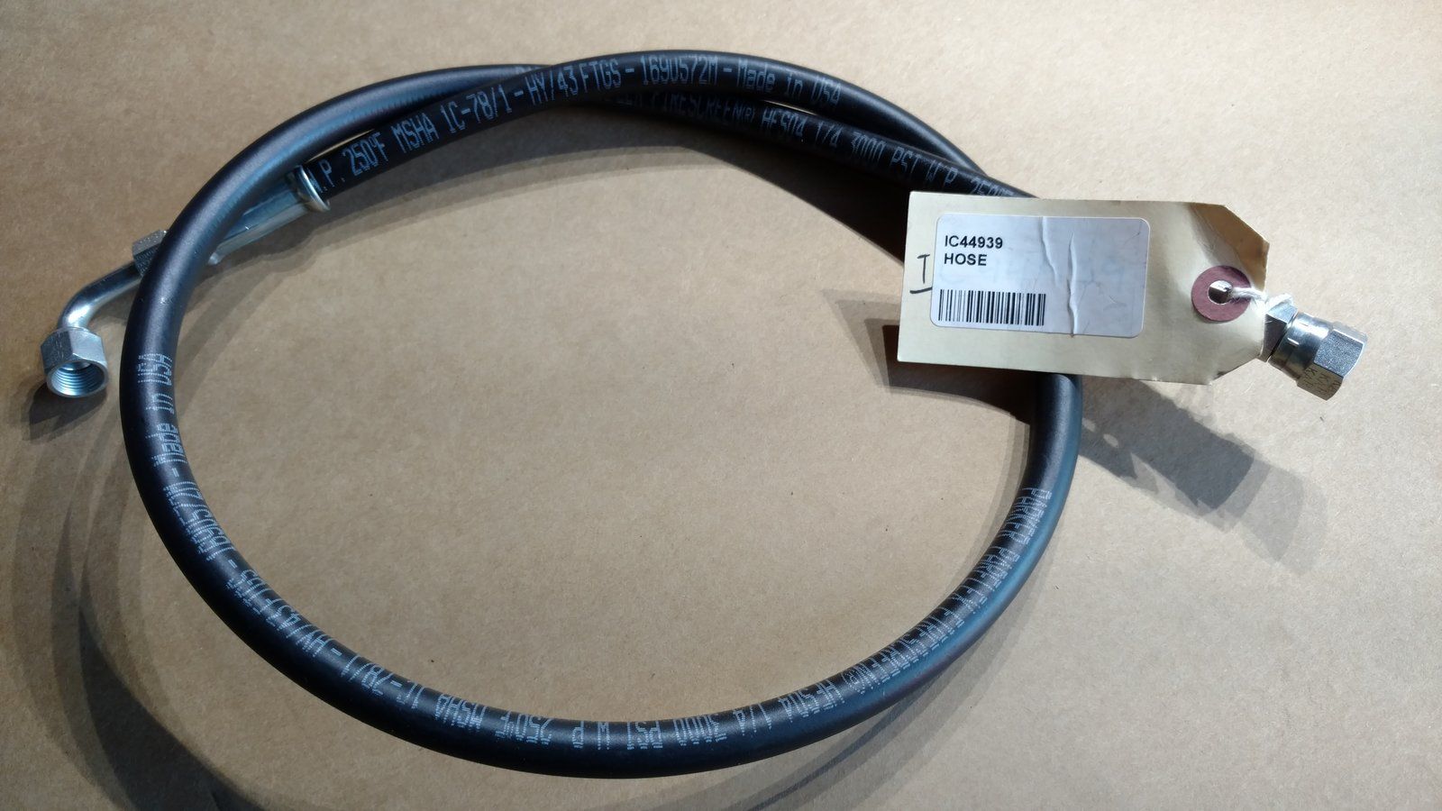 C44939 HOSE - HYD 1/4".76x44.0 1000psi CASE DRAIN - Ingersoll/Case Tractor Part