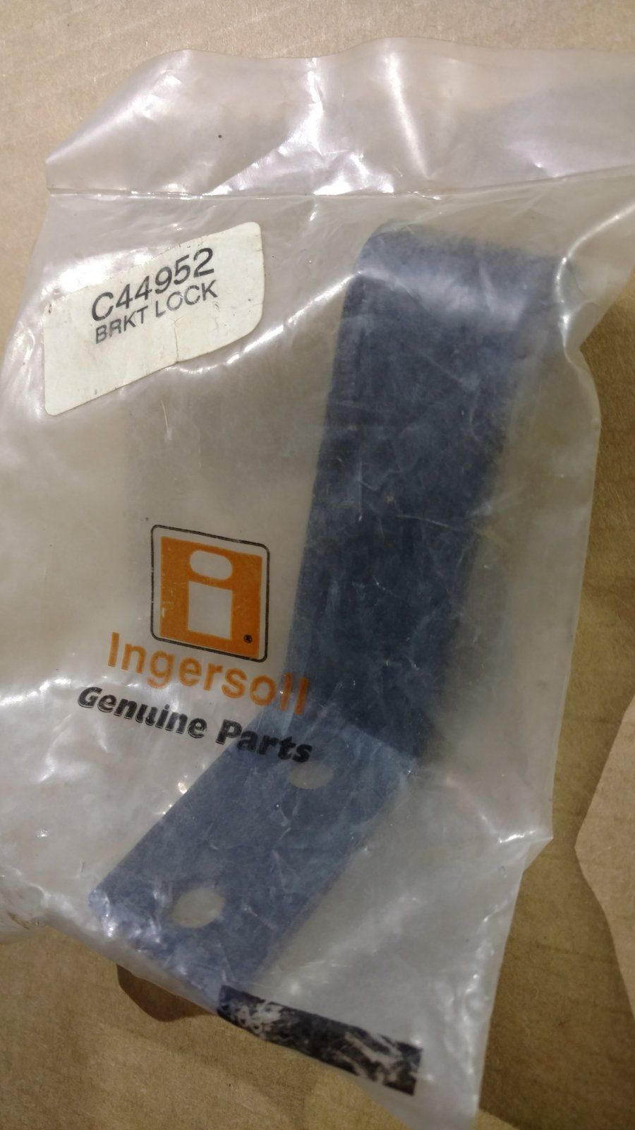 C44952 BRACKET - LEVER LOCKDOWN C41151 - Ingersoll/Case Tractor Part