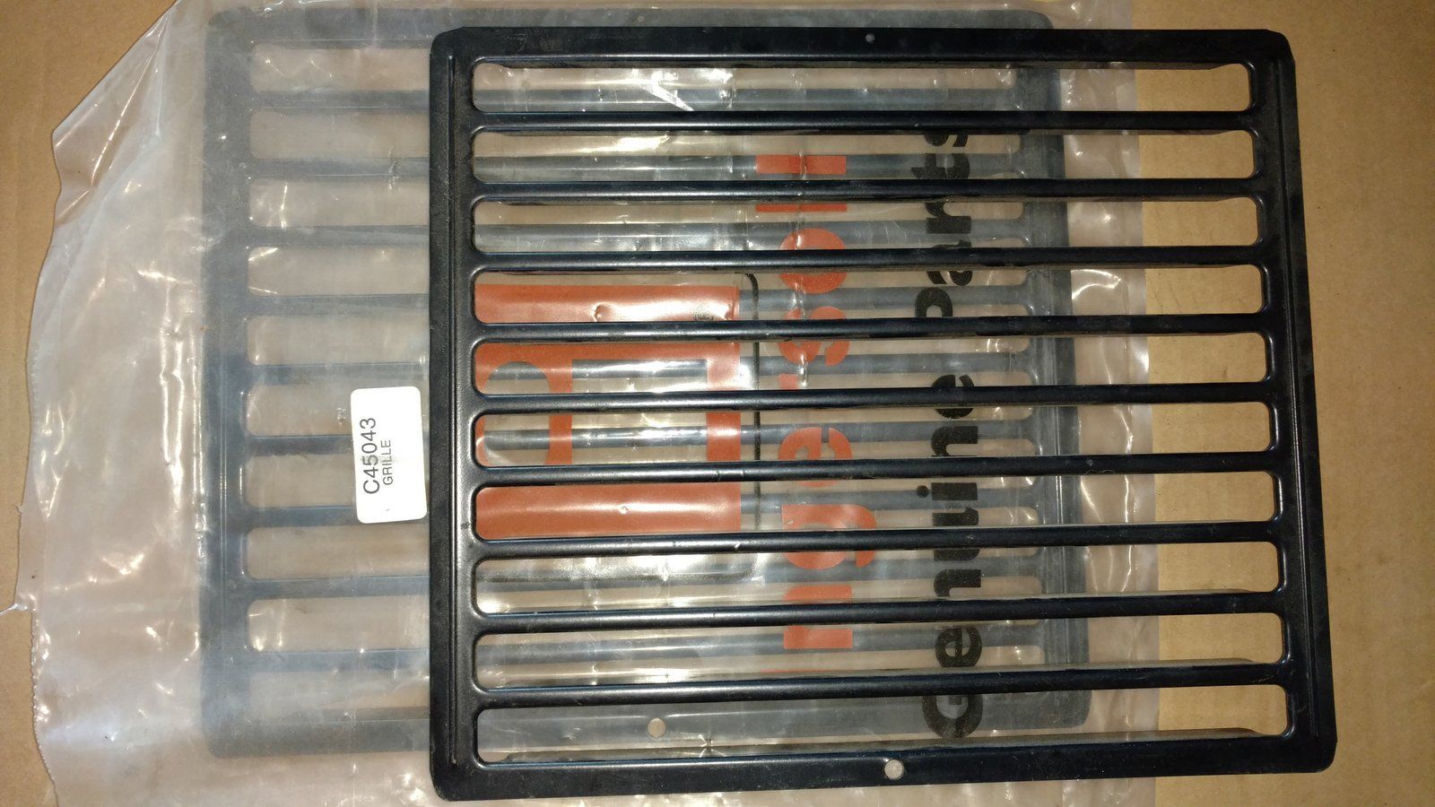 C45043 GRILLE-INSERT W/COATING - Ingersoll/Case Tractor Part