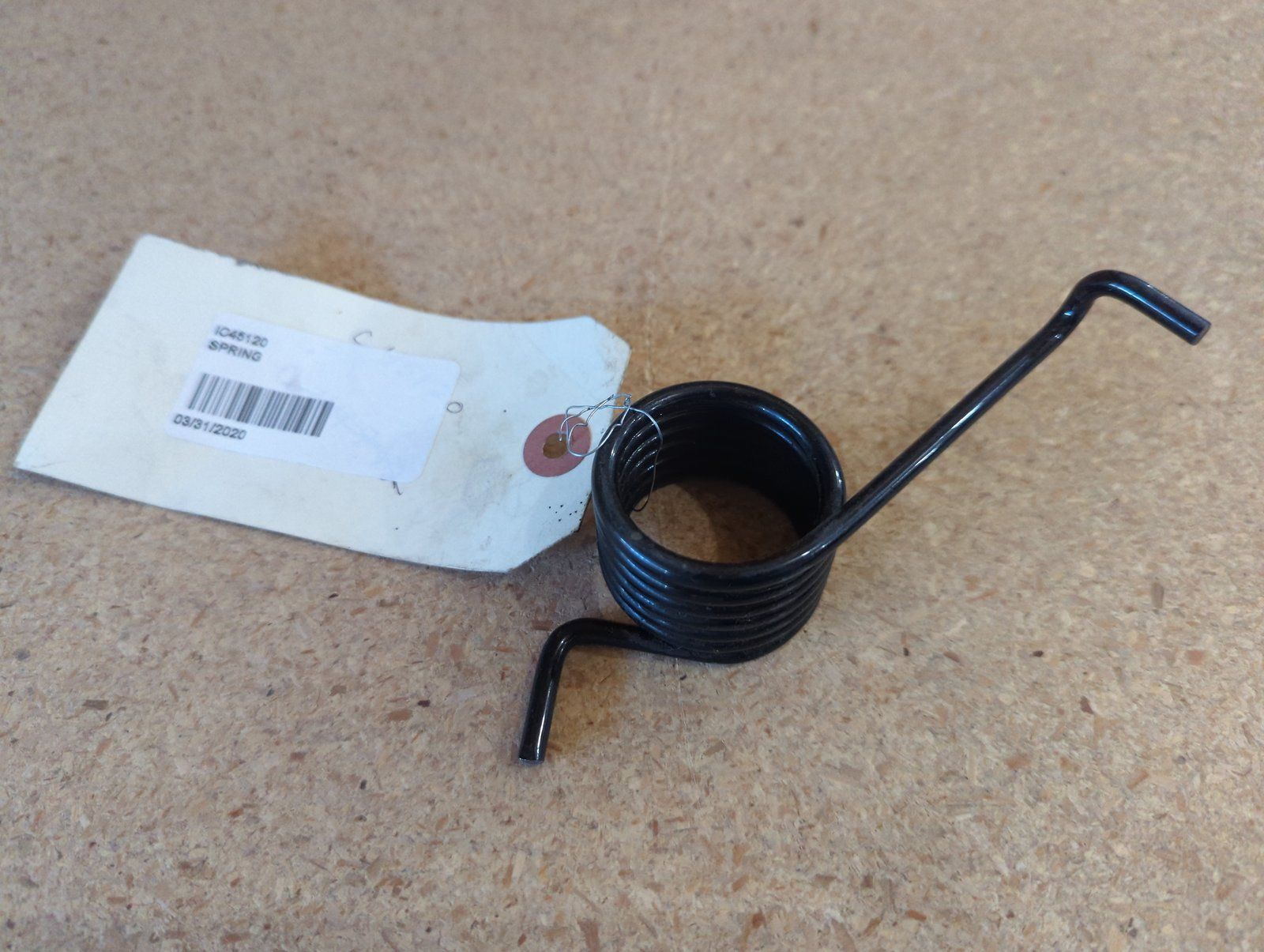 C45120 SPRING - TORSION (LIFT LEVER) - Ingersoll/Case Tractor Part