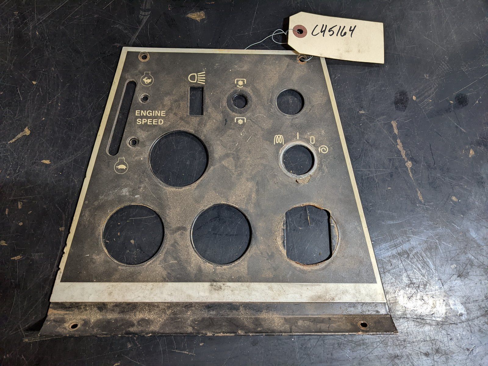 C45164 USED DASH INSTRUMENT PANEL ZERO TURN - Ingersoll/Case Tractor Part