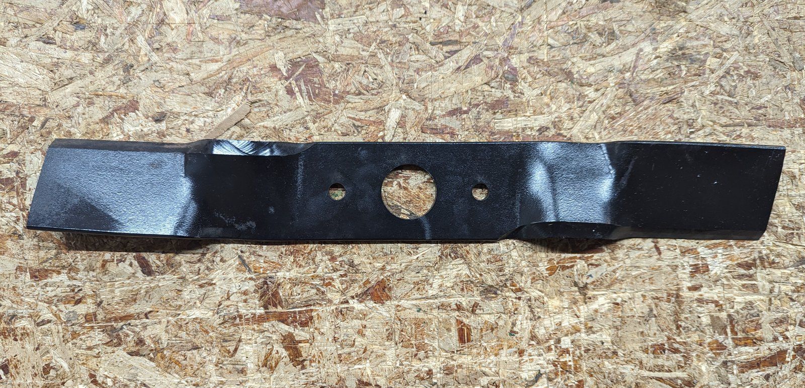 C45248 ( replaces G9021224 ) BLADE - MULCHING 18.0 (MK52-2B) TWO BOLT MOUNTING - Ingersoll/Case Tractor Part
