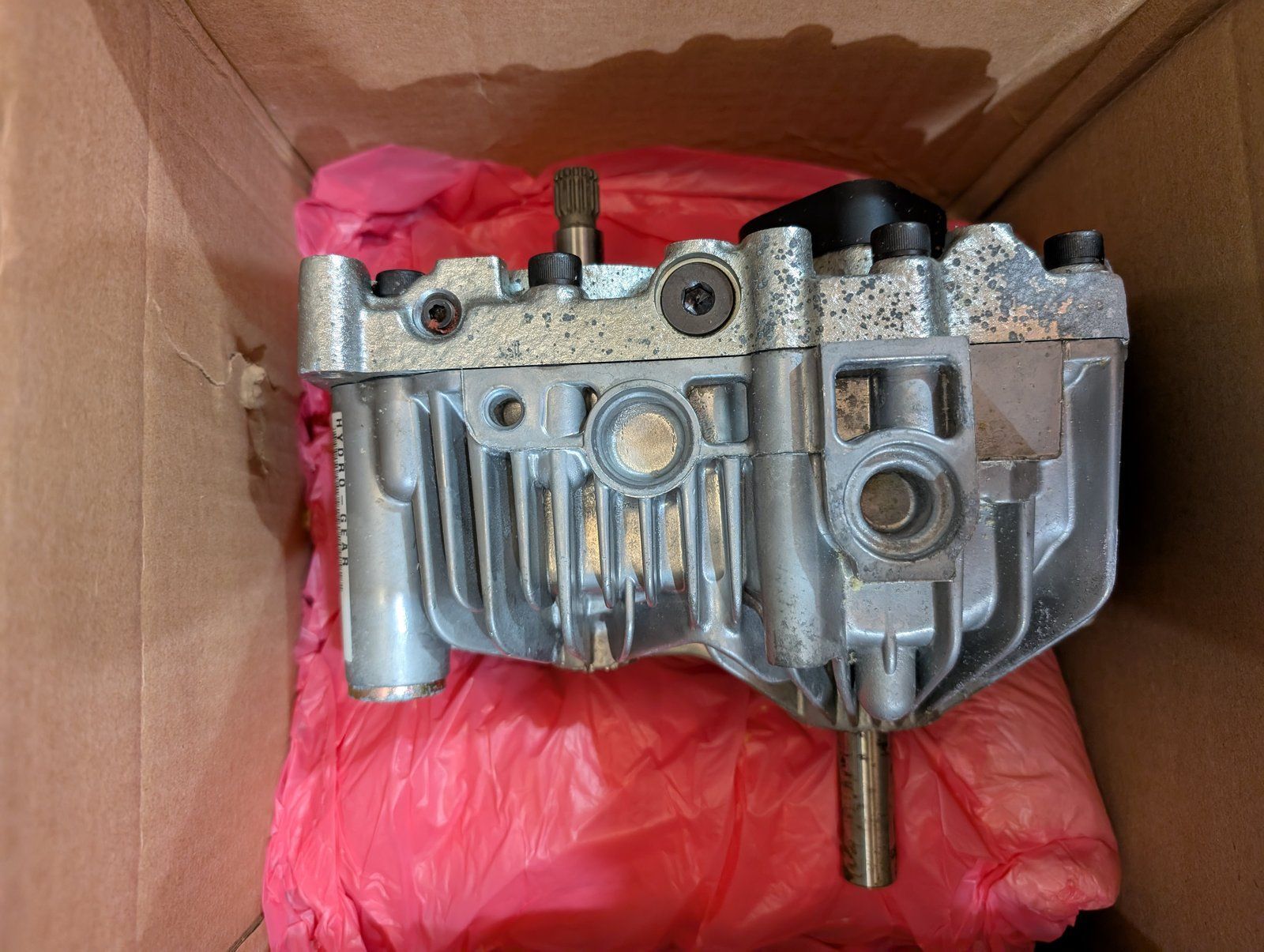 C45398 ( replaces G9021196 ) PUMP LH CW ZTR - Ingersoll/Case Tractor Part