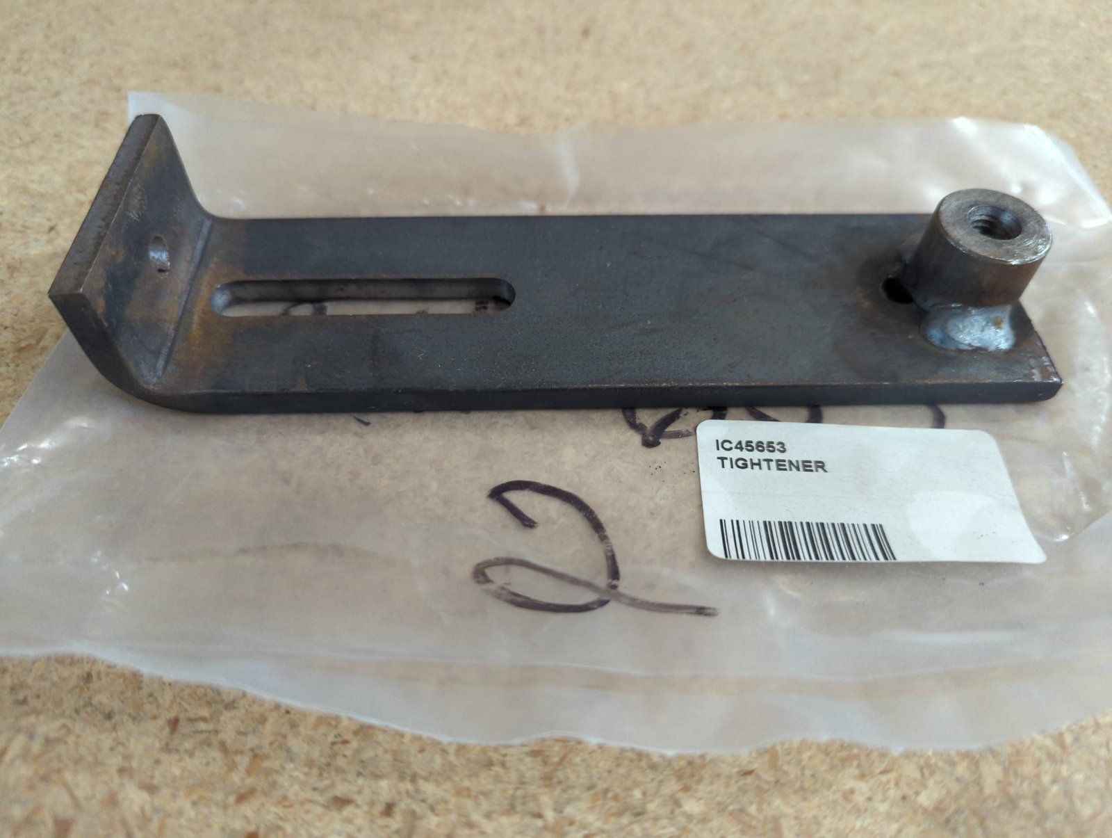 C45653 BELT TIGHTENER - Ingersoll/Case Tractor Part