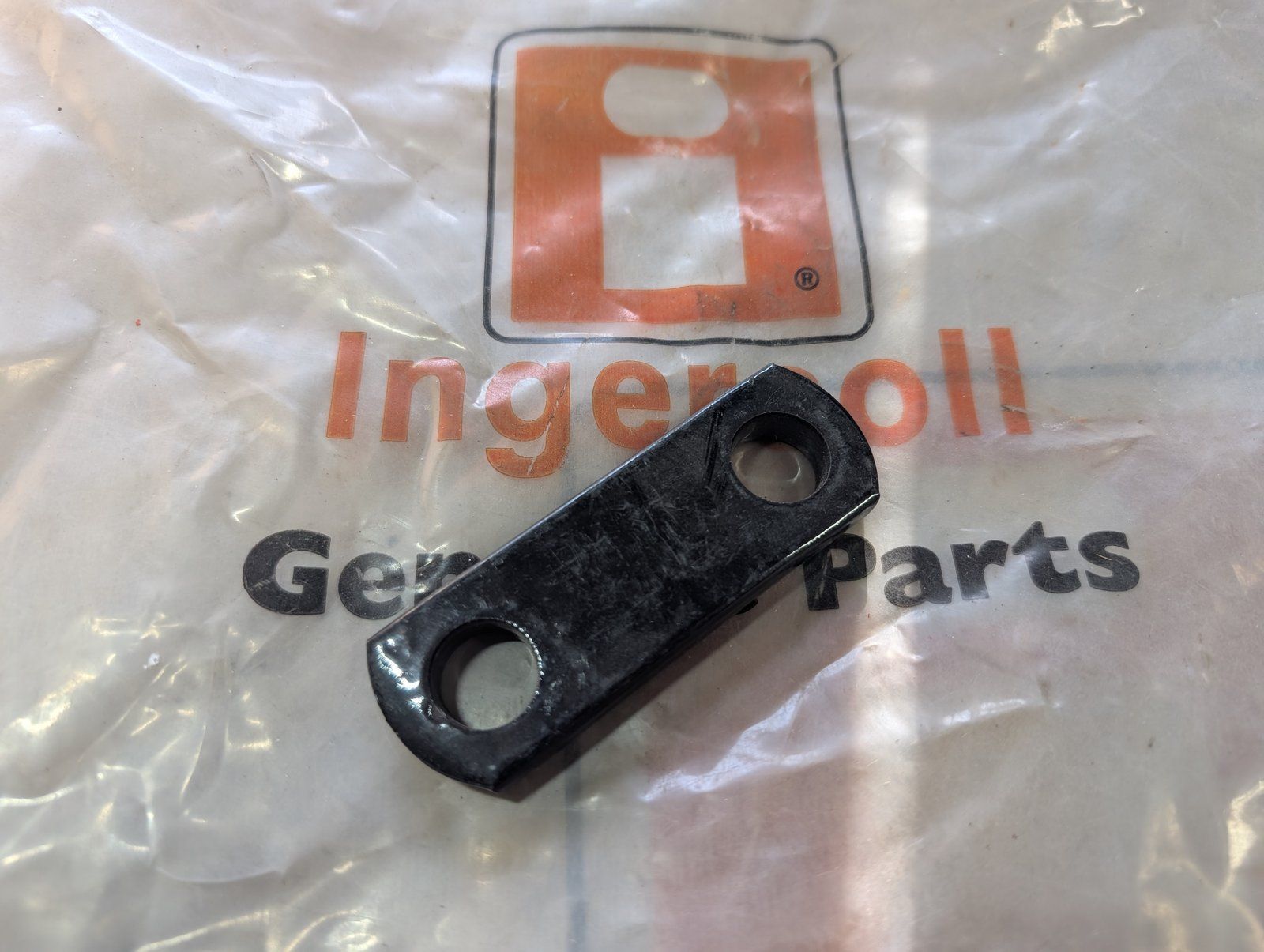 C45768 LINK SPACER - Ingersoll/Case Tractor Part