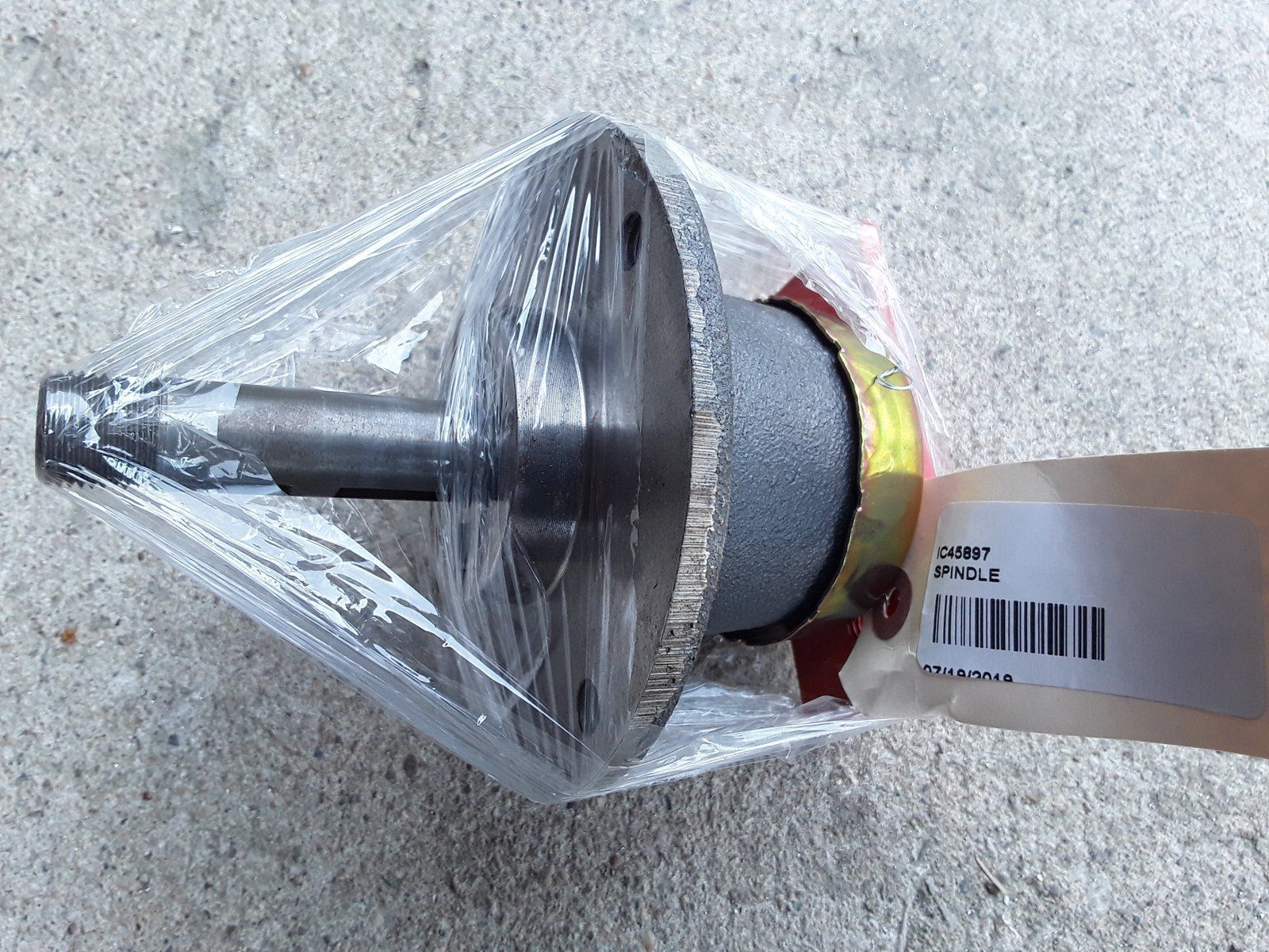 C45897 SPINDLE HOUSING KIT - CENTER C15604 - Ingersoll/Case Tractor Part