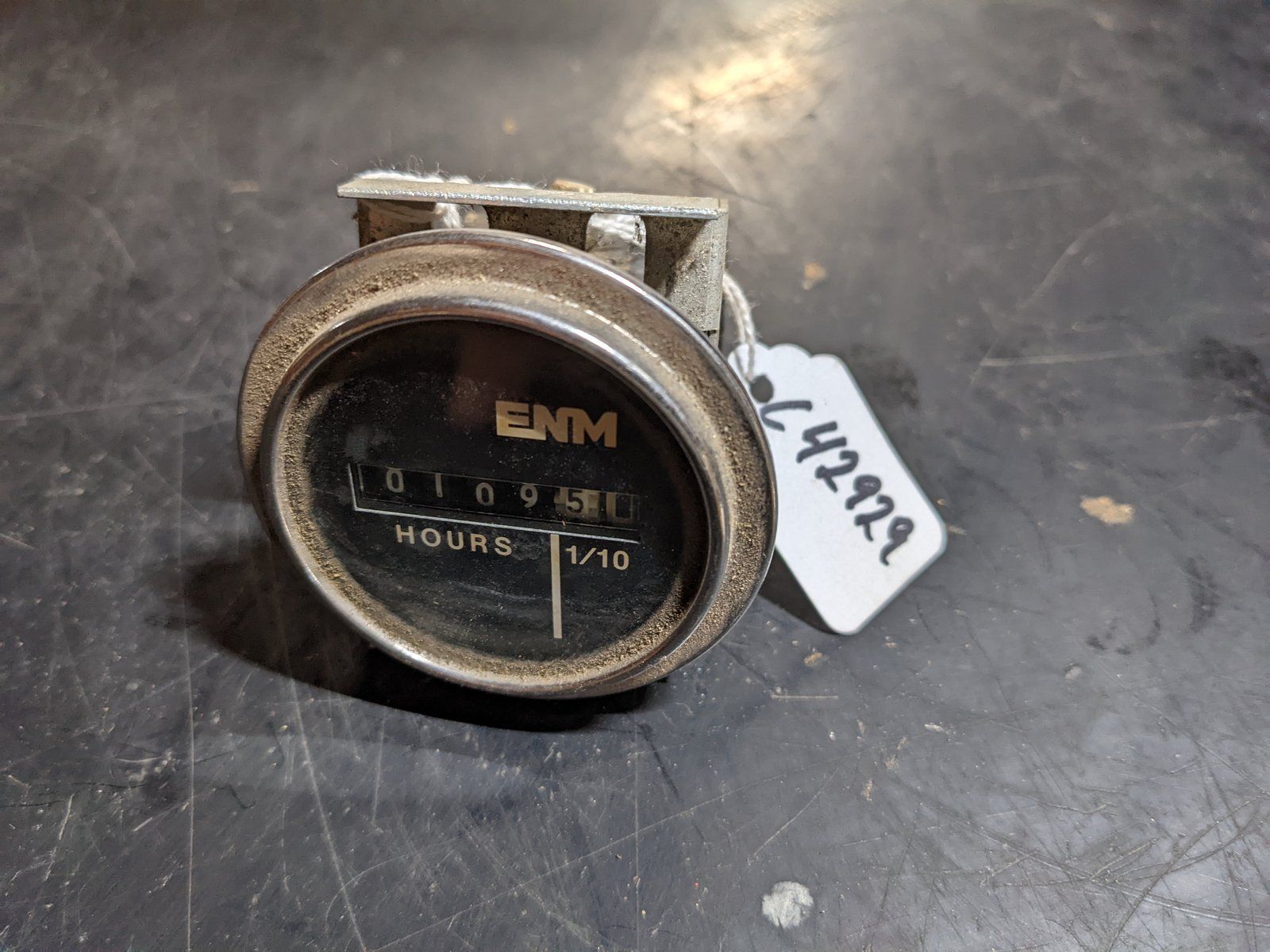 C45917 USED HOUR METER C42929 - Ingersoll/Case Tractor Part