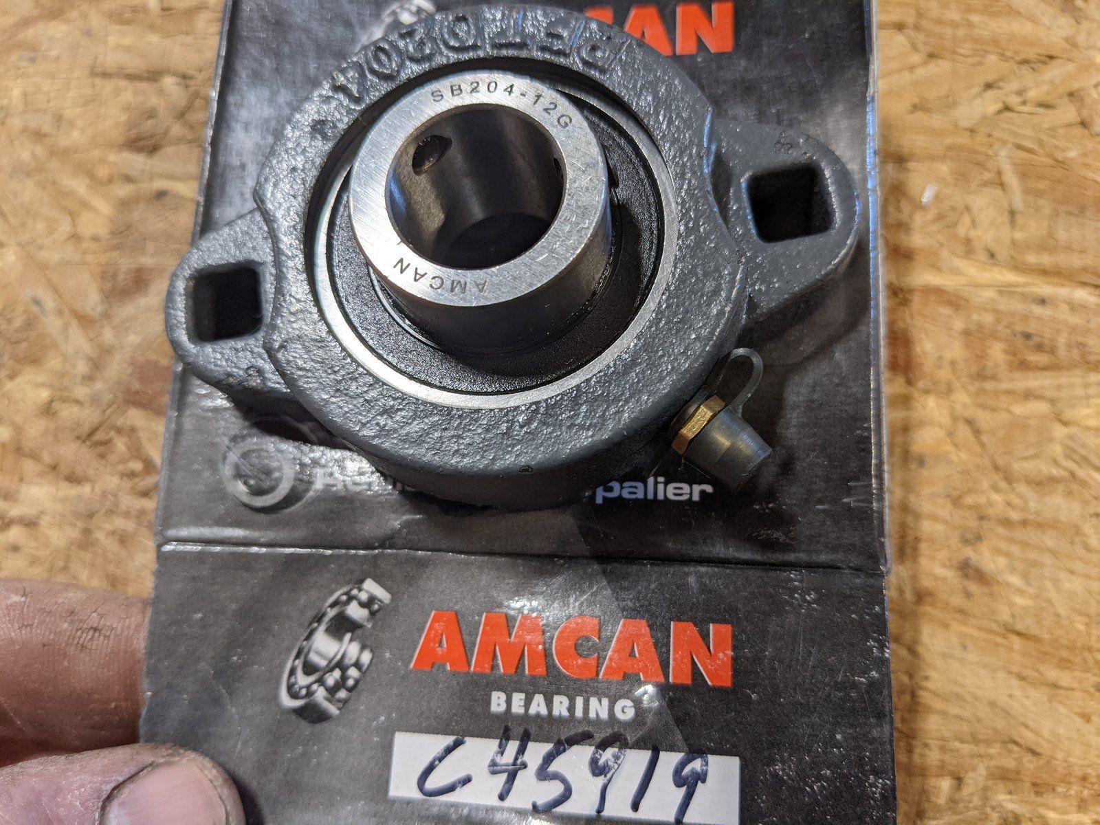 C45919 BEARING -FLANGE (2 BOLT ) C37773 - Ingersoll/Case Tractor Part