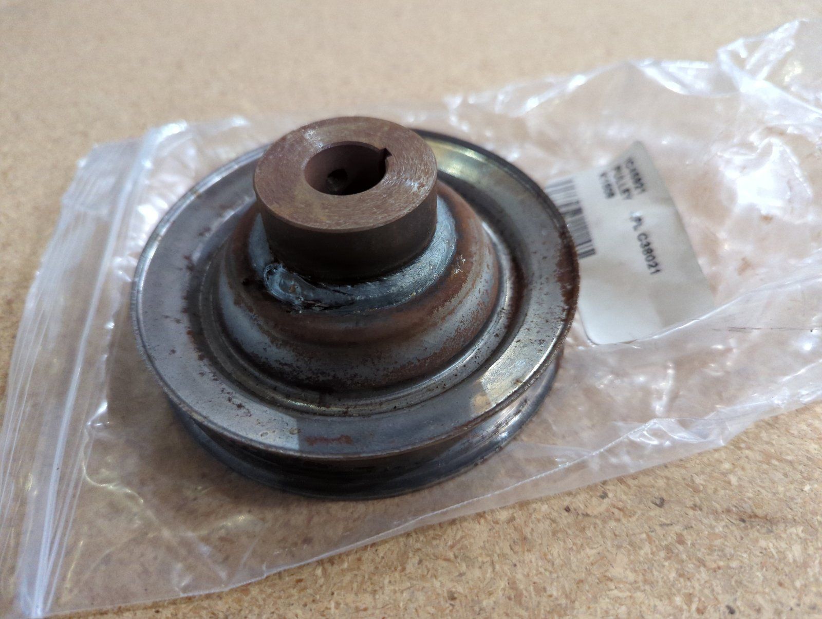 C45921 PULLEY- V 4L 4.12 X.670 HUB C38021 G9002500 - Ingersoll/Case Tractor Part