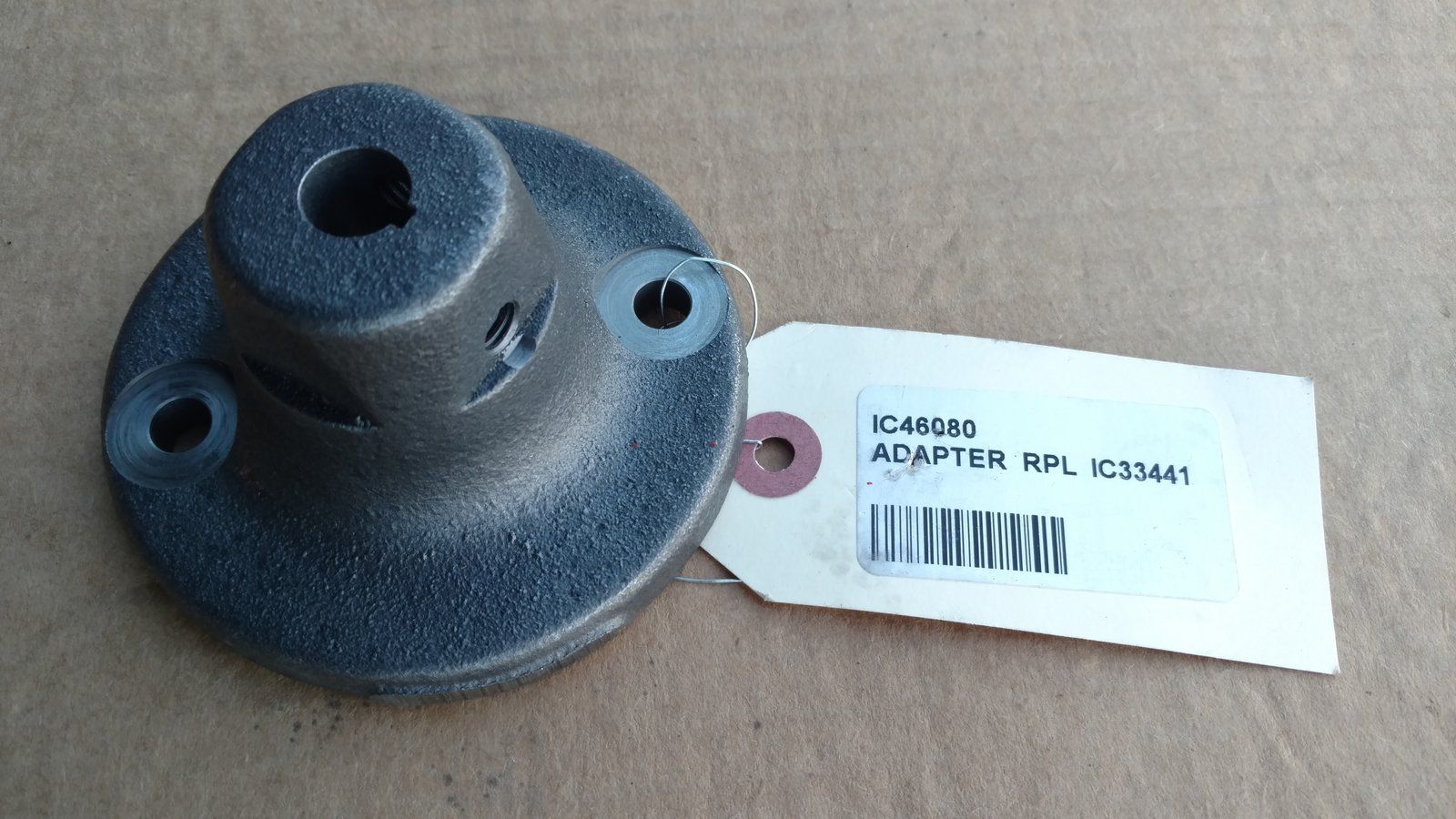 C46080 ADAPTER - DRIVE (MACH) 1/2 DIA. C33441 VANGAURD MODELS - Ingersoll/Case Tractor Part
