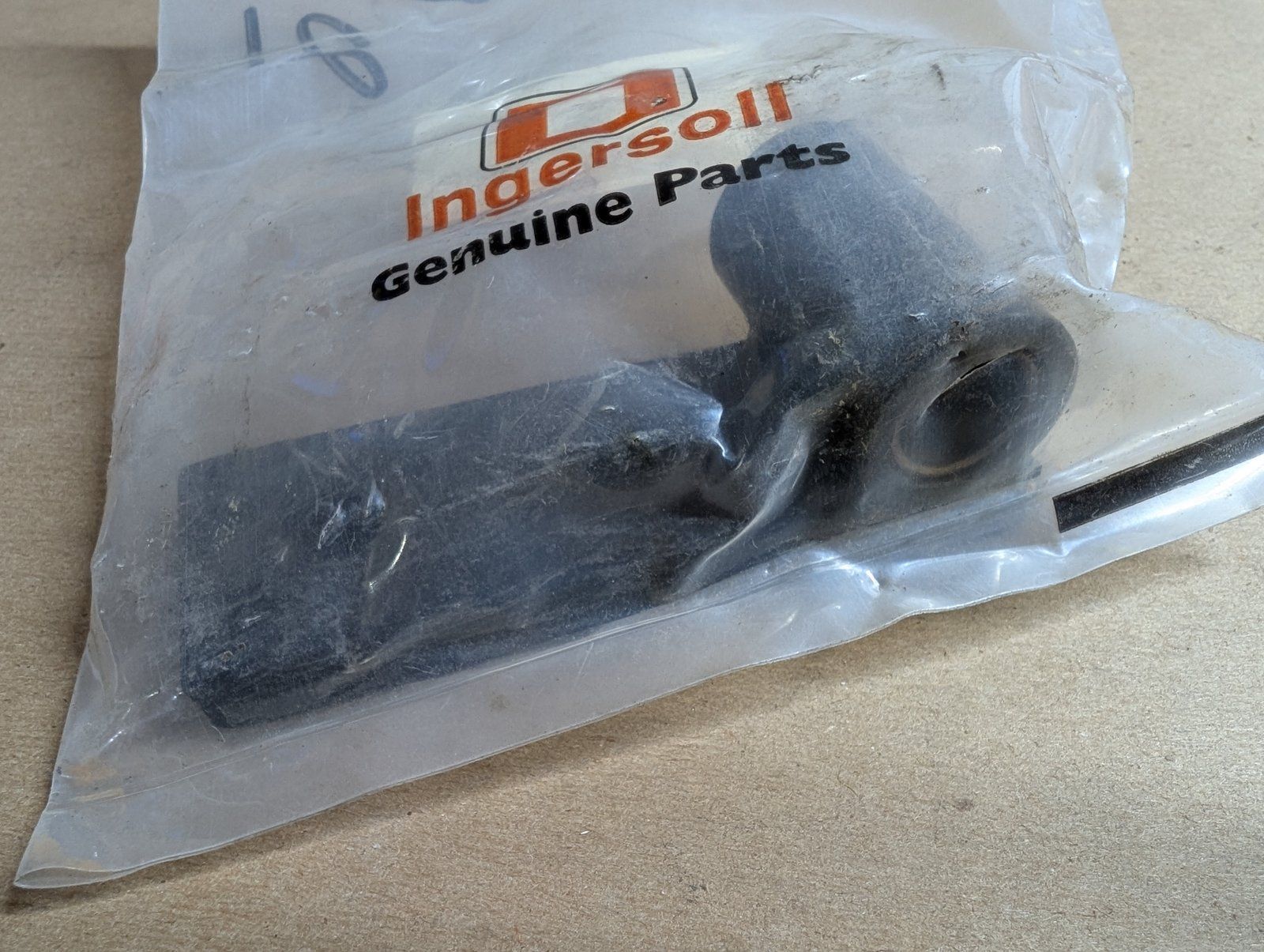 C46100 IDLER MOUNT & BUSHING - Ingersoll/Case Tractor Part