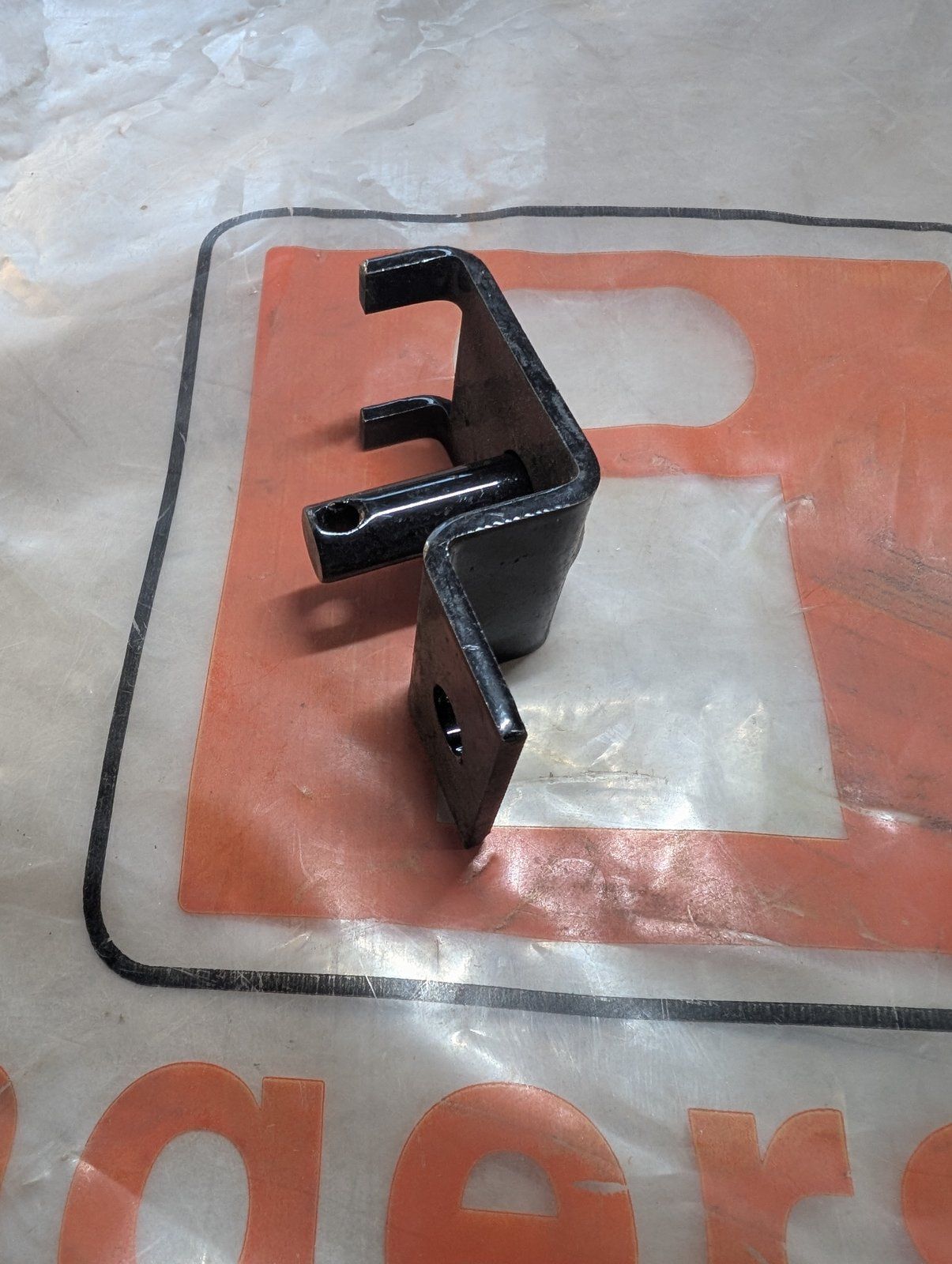 C46176 WMT PAWL ANCHOR - Ingersoll/Case Tractor Part