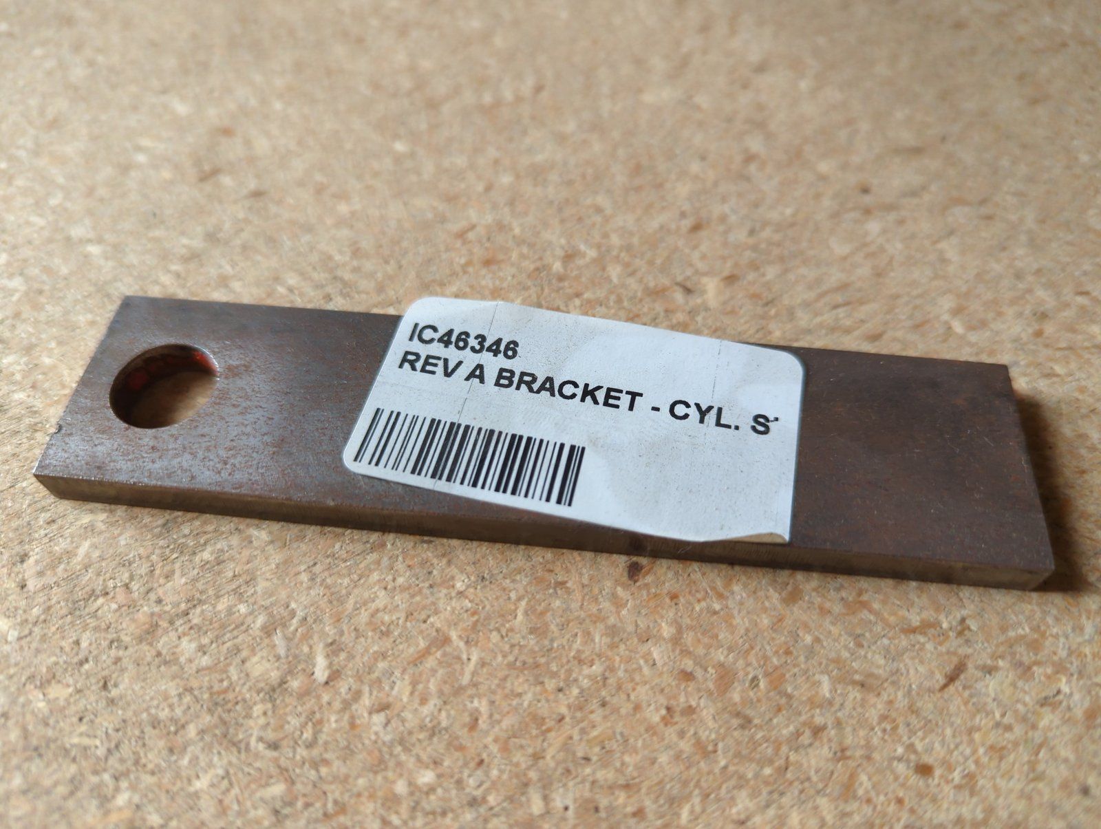 C46346 REV A BRACKET - CYL STOP 3 PT - Ingersoll/Case Tractor Part