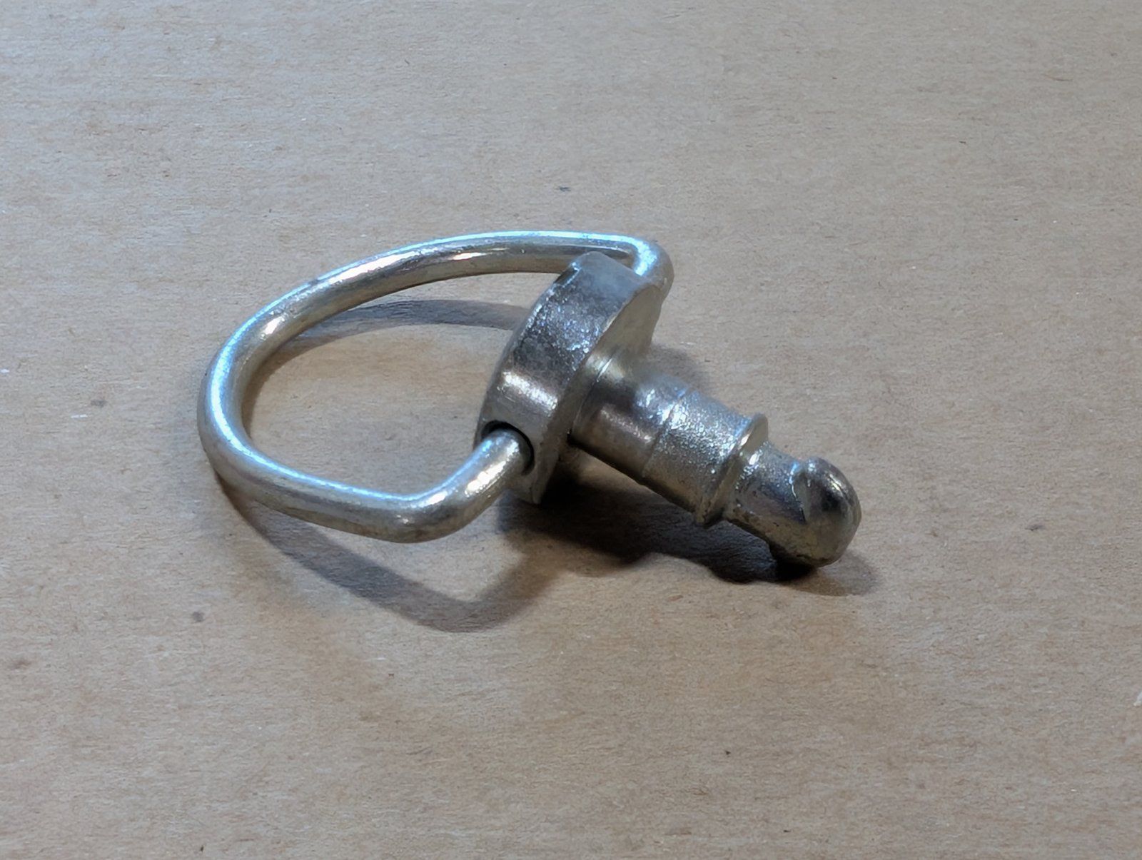 C46559 STUD - QUARTER TURN 5720V - Ingersoll/Case Tractor Part