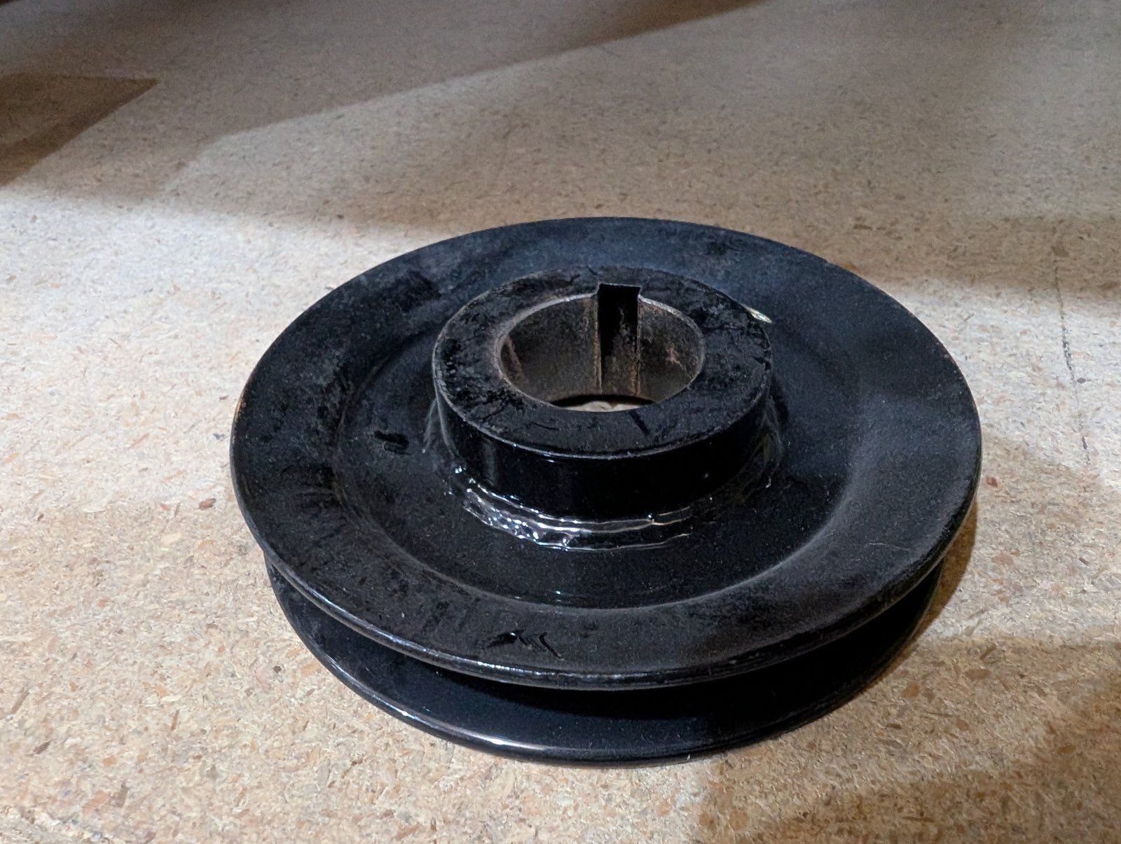C46632 PULLEY - V "A" 4.12 X1.126 HUB - Ingersoll/Case Tractor Part