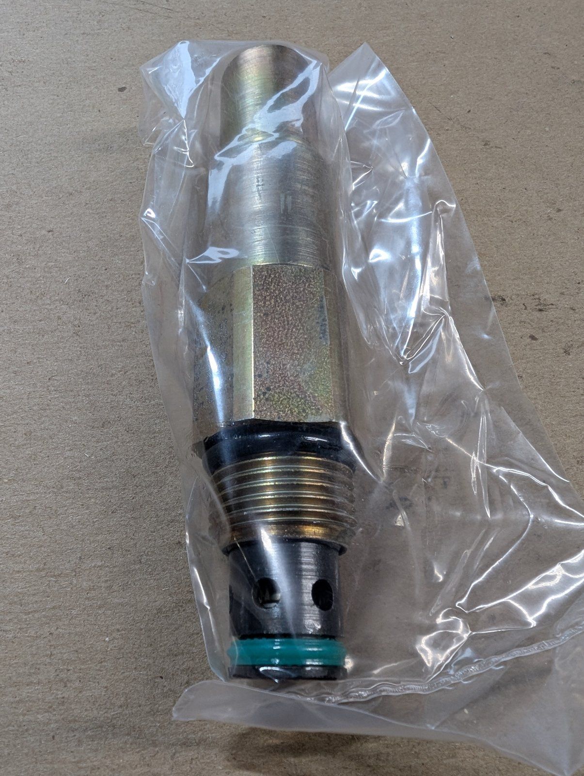 C46650 CARTRIDGE 1800 PSI PARKER RDH103F20-180 - Ingersoll/Case Tractor Part