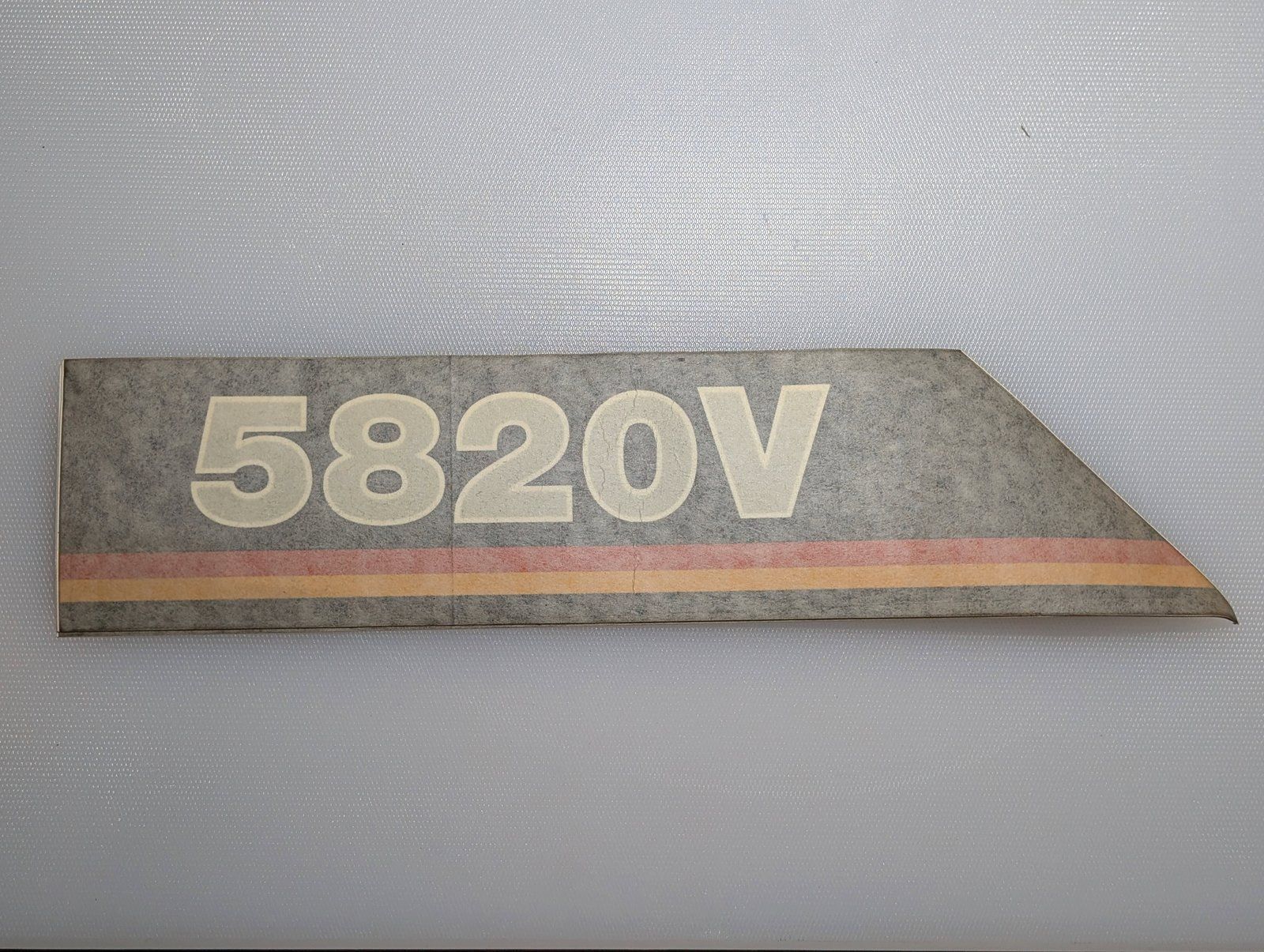 C46895 DECAL BODY SIDE RH 5820V - Ingersoll/Case Tractor Part