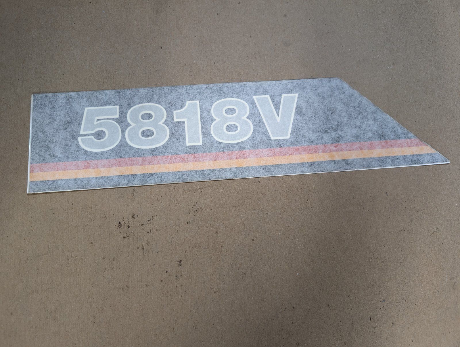C46953 DECAL BODY SIDE RH 5818V - Ingersoll/Case Tractor Part