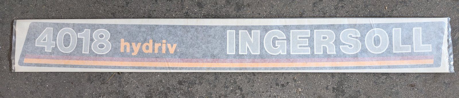 C46955 DECAL - HOOD R.H. 4018 C32010 - Ingersoll/Case Tractor Part