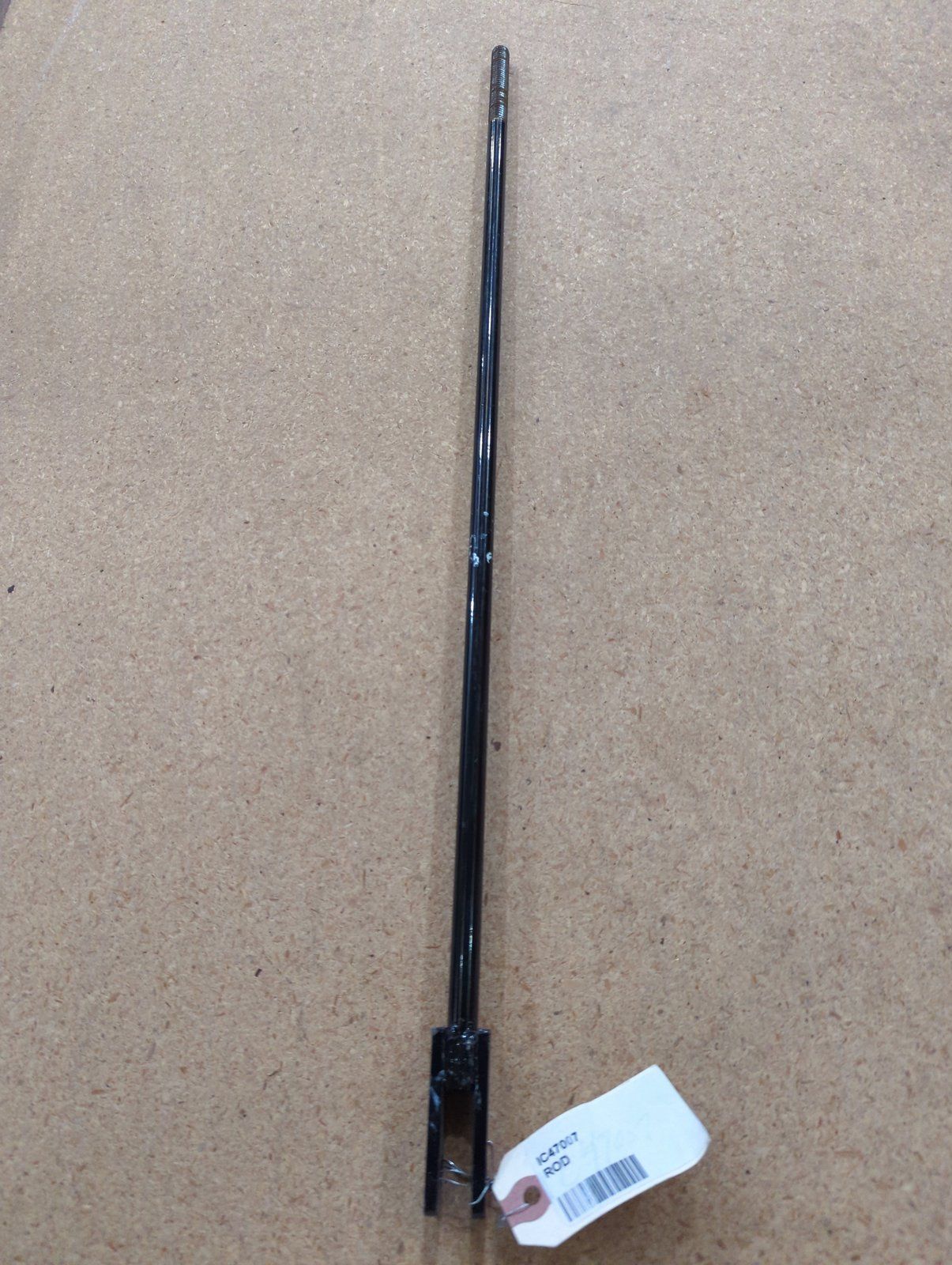 C47007 LEVEL ROD-DECK 7/16-14 RM48 - Ingersoll/Case Tractor Part