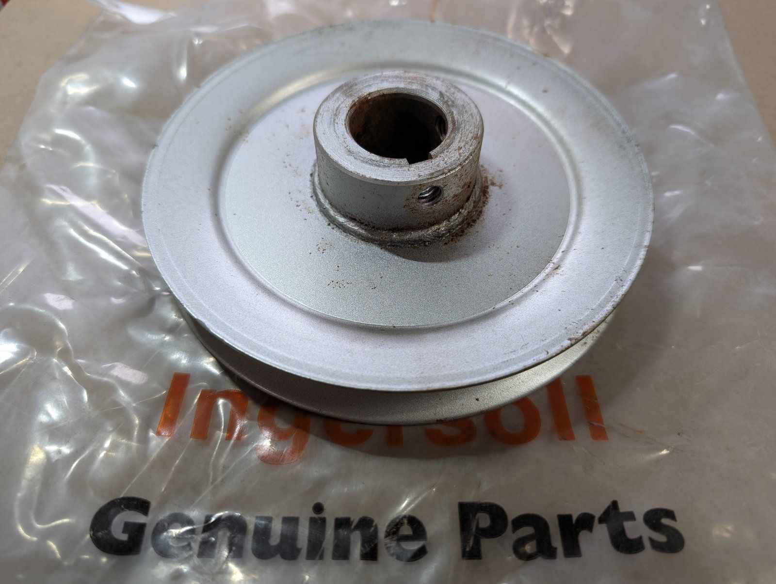 C47032 PULLEY V "5L" 5.50 X 1.002 HUB - Ingersoll/Case Tractor Part