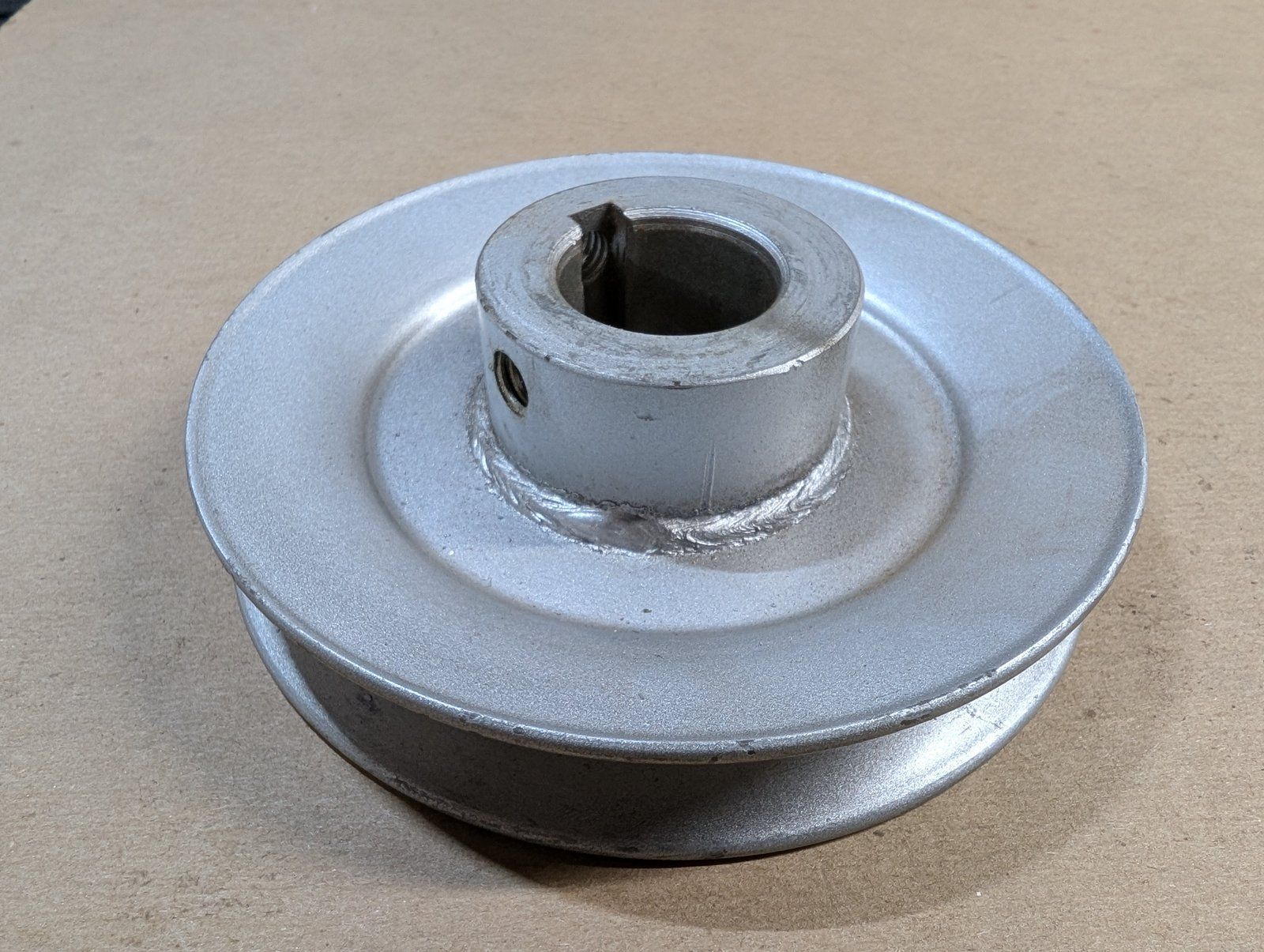 C47033 PULLEY V 5L 4.50 X 1.002 HUB GEAR BOX - Ingersoll/Case Tractor Part