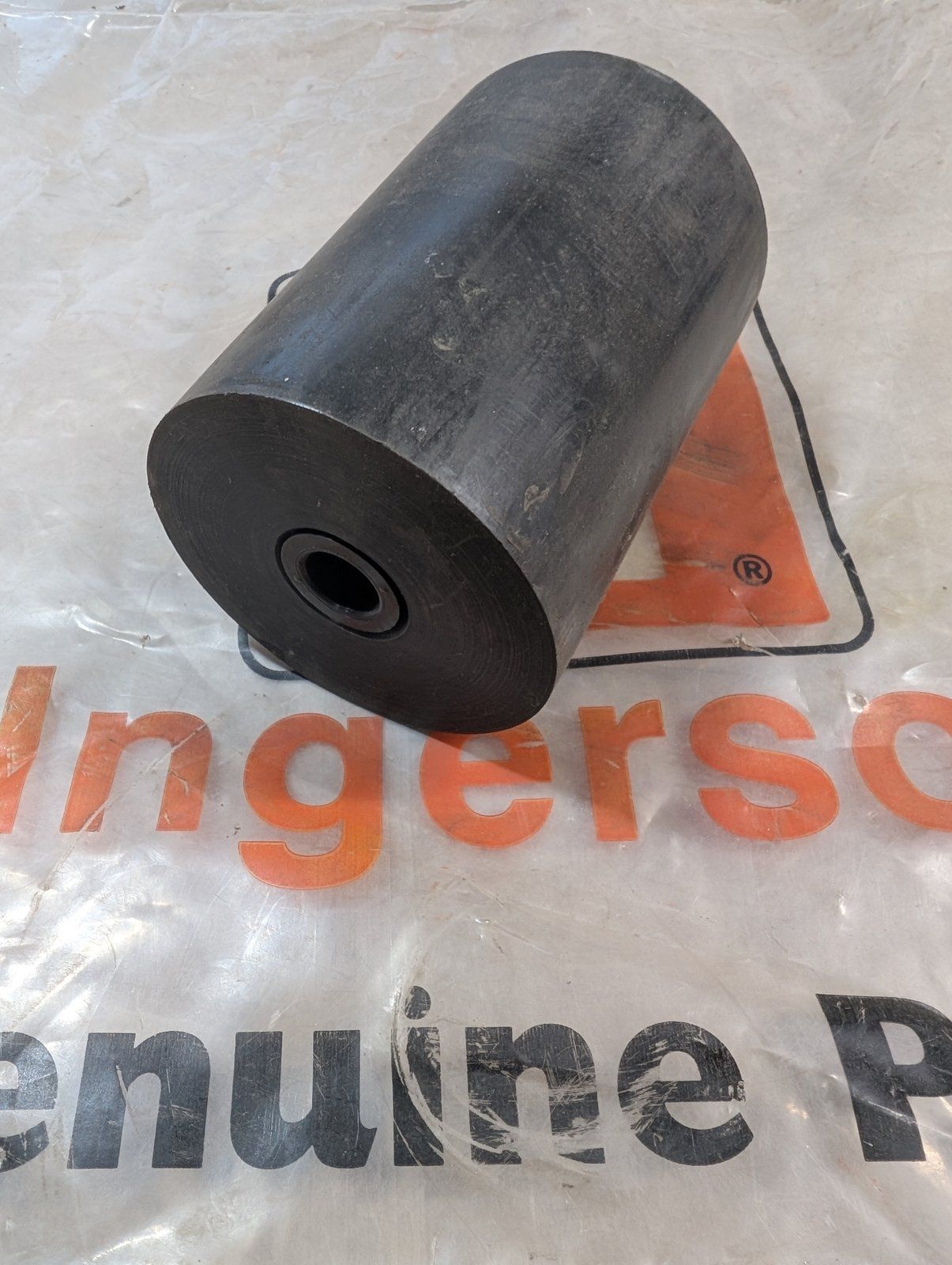 C47044 ROLLER ANTI SCALP FRONT - Ingersoll/Case Tractor Part