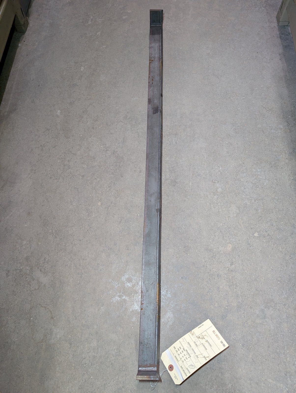 C47077 EDGE - CUTTING 48" BUCKET C33182 - Ingersoll/Case Tractor Part