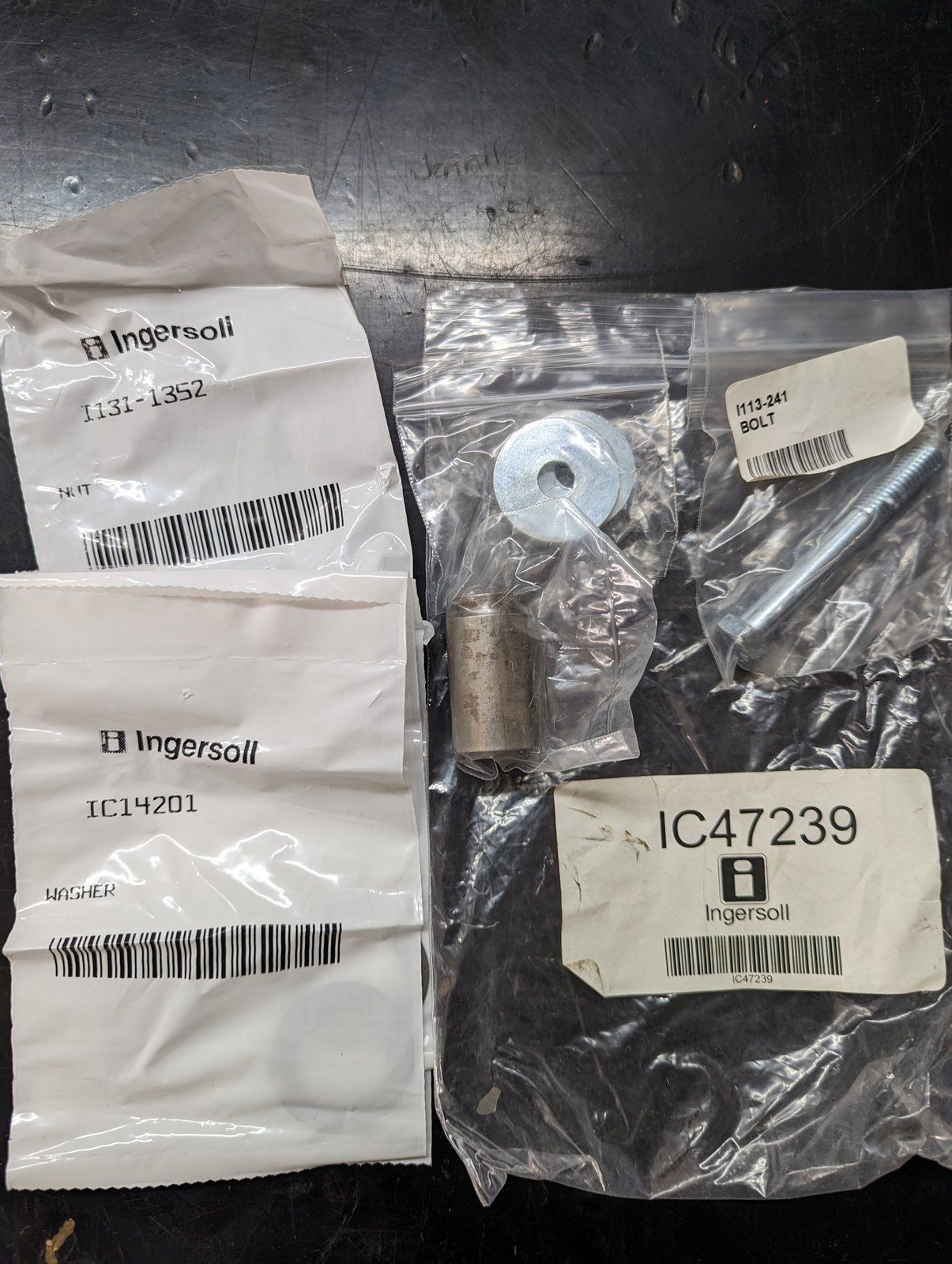C47239 STEERING PIN KIT C14200 - Ingersoll/Case Tractor Part