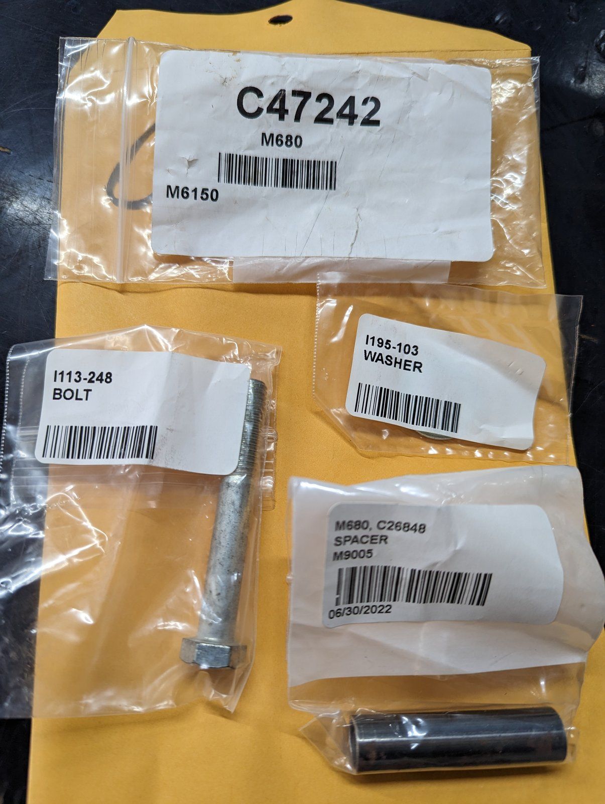 C47242 KIT: C14966 REPL SHOULDER BOLT - Ingersoll/Case Tractor Part