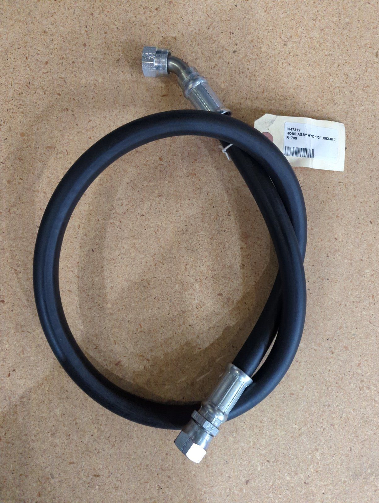 C47312 HOSE ASSY HYD 1/2 X 88X46 - Ingersoll/Case Tractor Part
