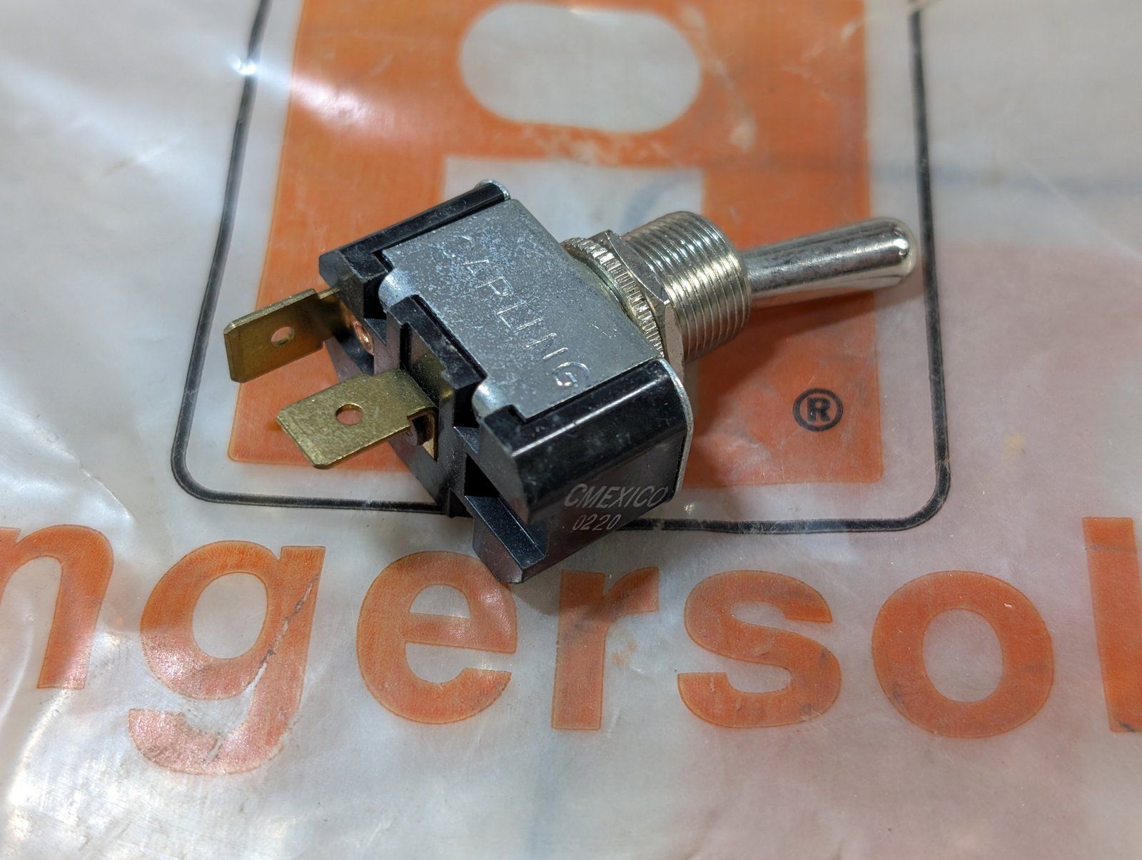 C47928 SWITCH - FWD ON/OFF 7020 - Ingersoll/Case Tractor Part