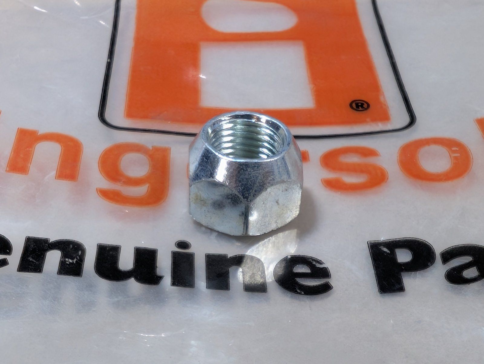 C47961 NUT LUG 1/2-20 13/16 HEX ZP C37657 - Ingersoll/Case Tractor Part