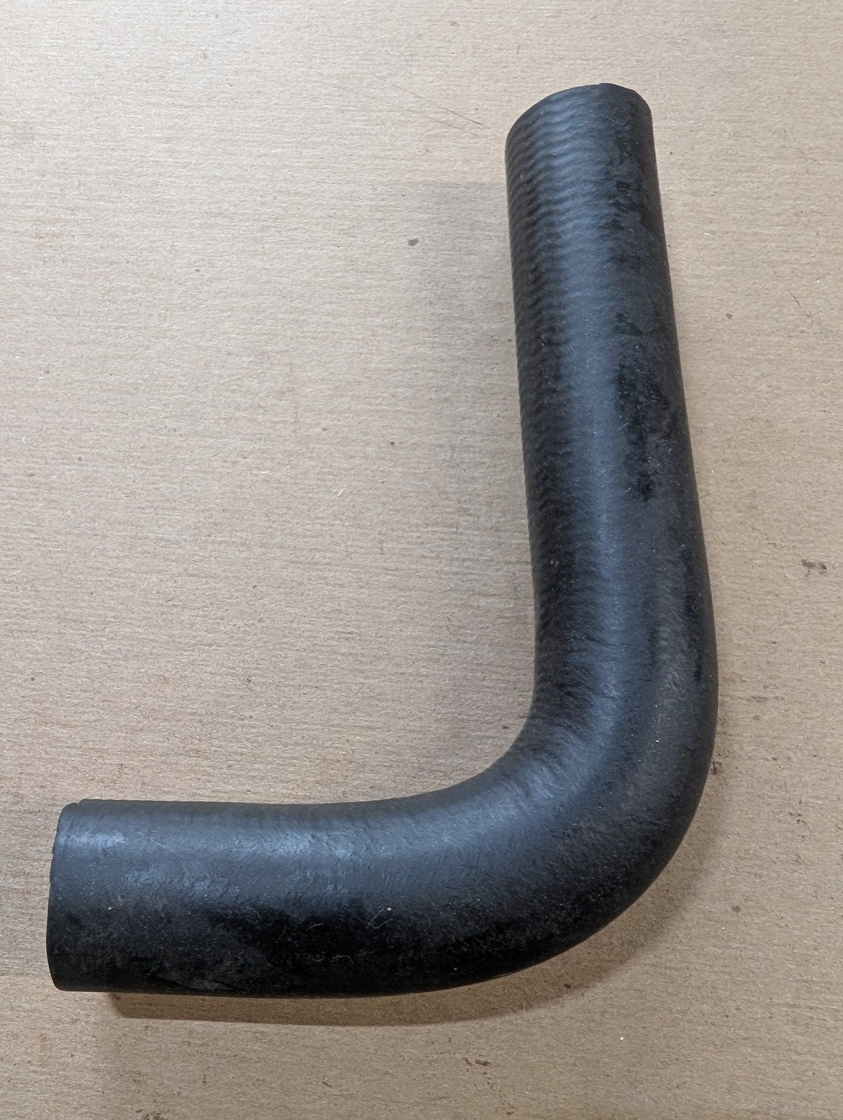 C47964 HOSE "L" 3/4 X 3.25 X 5.5 - Ingersoll/Case Tractor Part