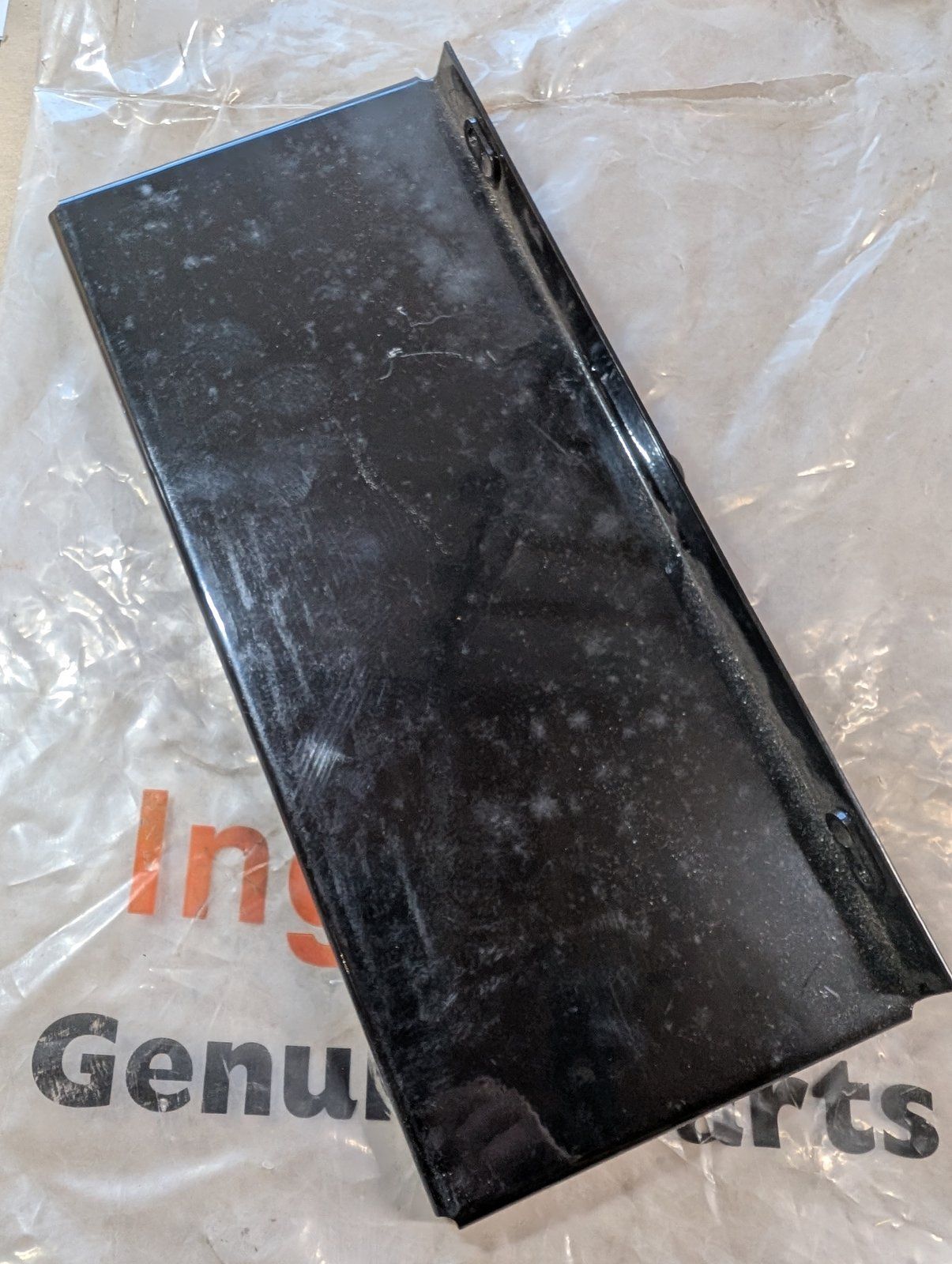 C48078 WMT BATTERY TRAY 316 318 - Ingersoll/Case Tractor Part